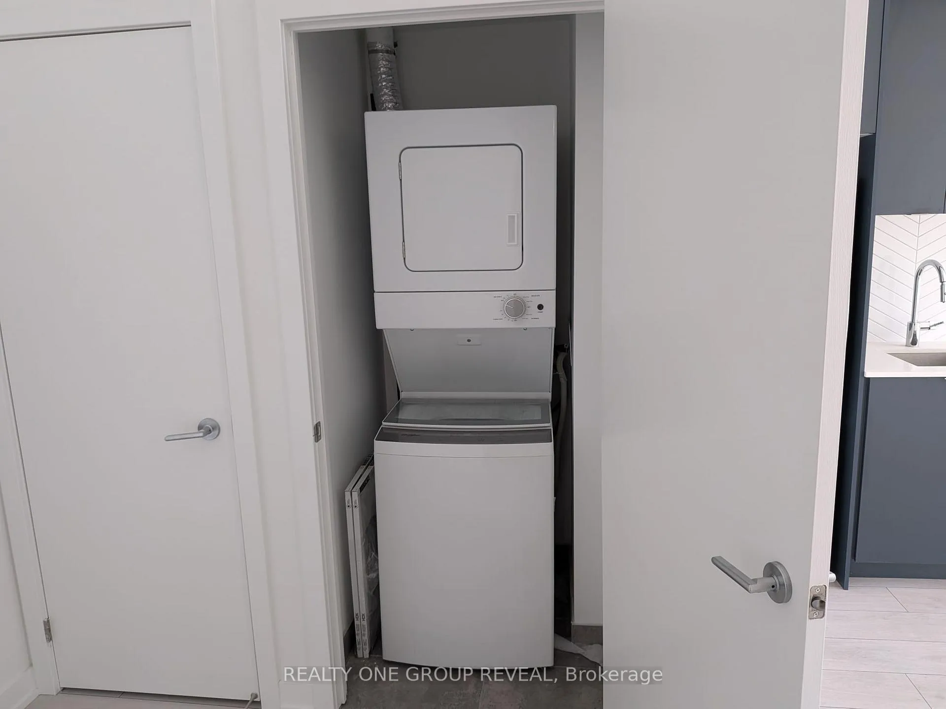 Photo 10 of Unit 203, 1601 Charles Street, Whitby, Port Whitby — HOMEH