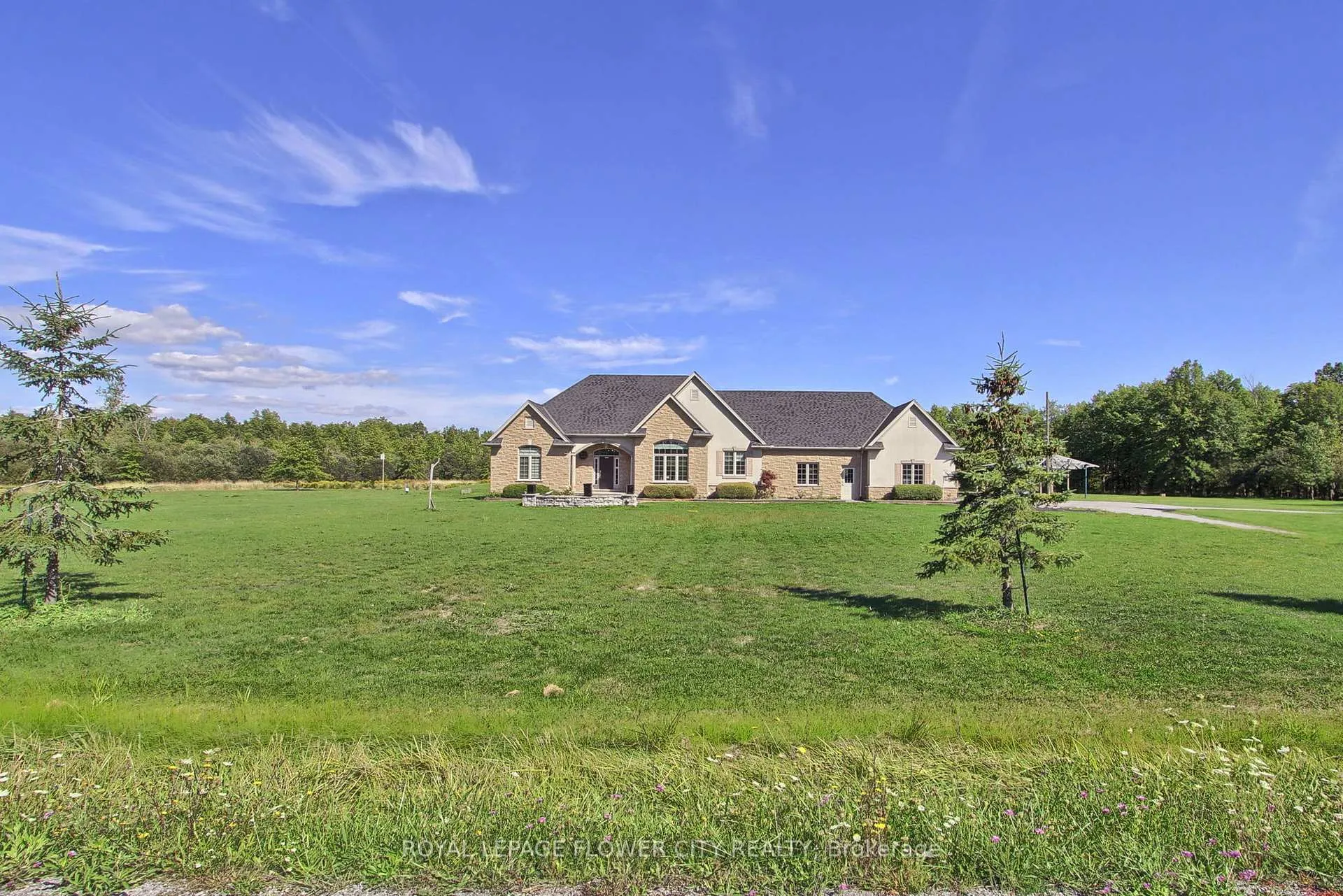 Photo 4 of 4161 White Road, Port Colborne, Bethel — HOMEH