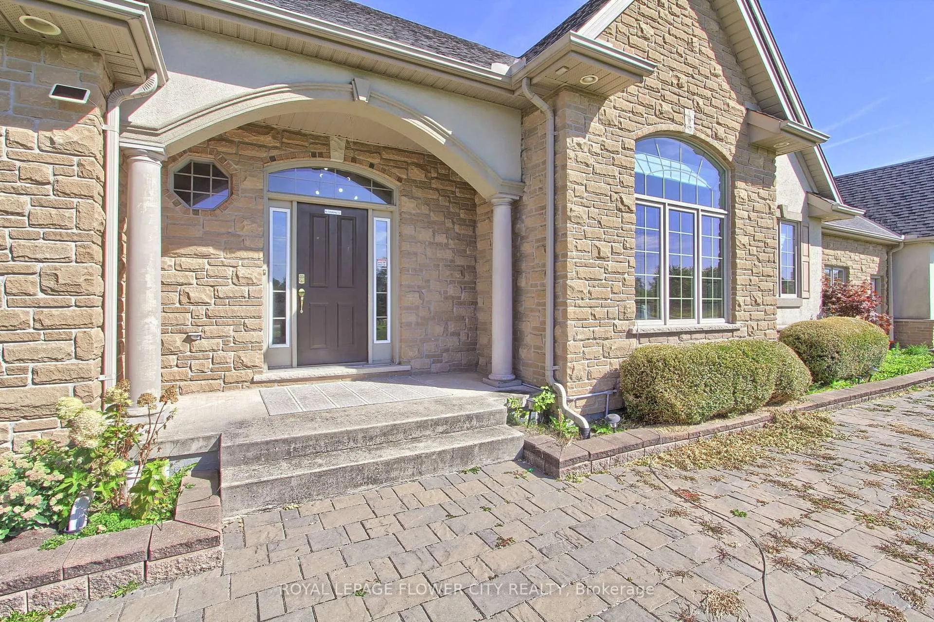 Photo 5 of 4161 White Road, Port Colborne, Bethel — HOMEH