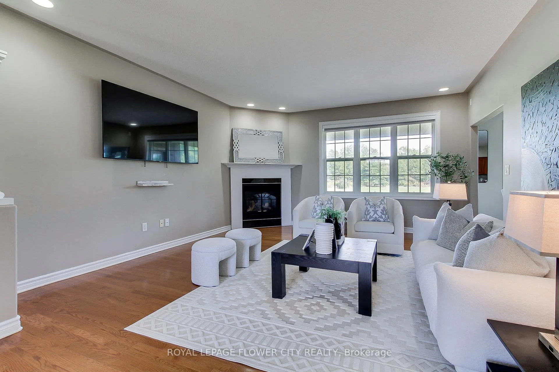 Photo 11 of 4161 White Road, Port Colborne, Bethel — HOMEH