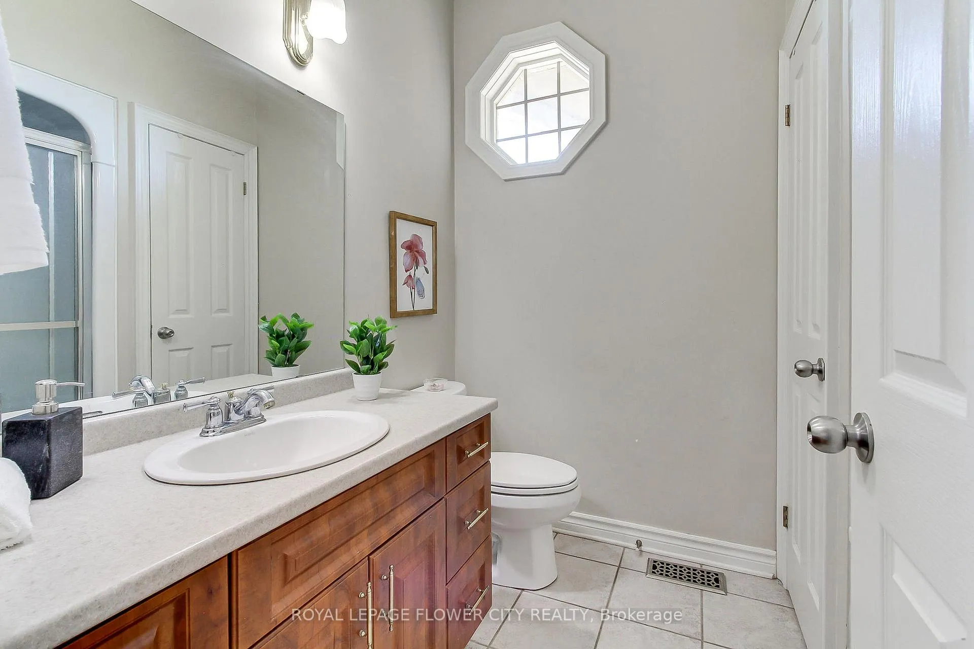 Photo 34 of 4161 White Road, Port Colborne, Bethel — HOMEH
