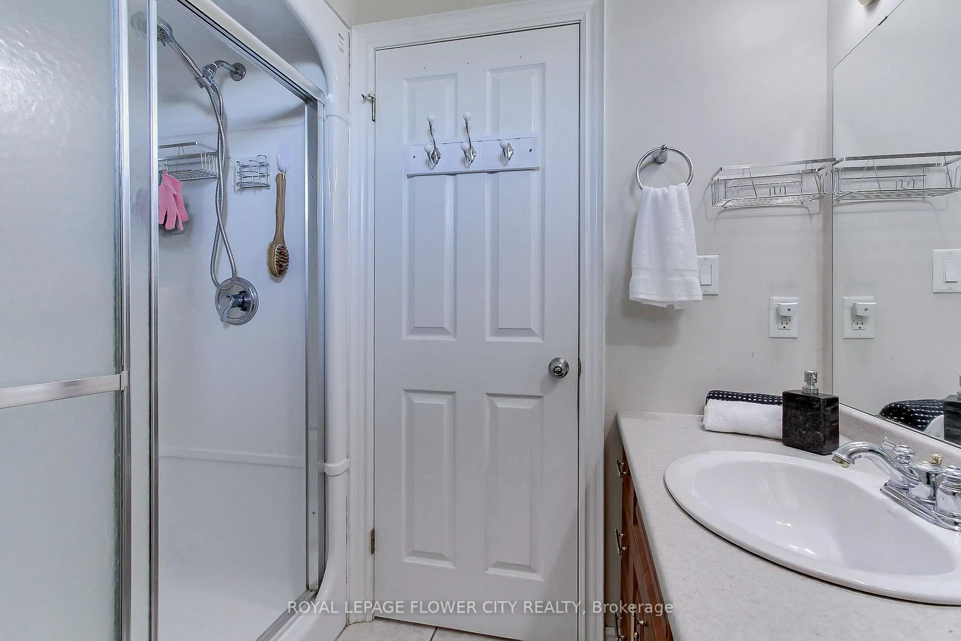 Photo 35 of 4161 White Road, Port Colborne, Bethel — HOMEH