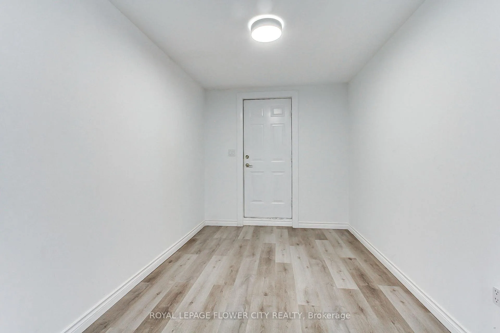 Photo 41 of 4161 White Road, Port Colborne, Bethel — HOMEH