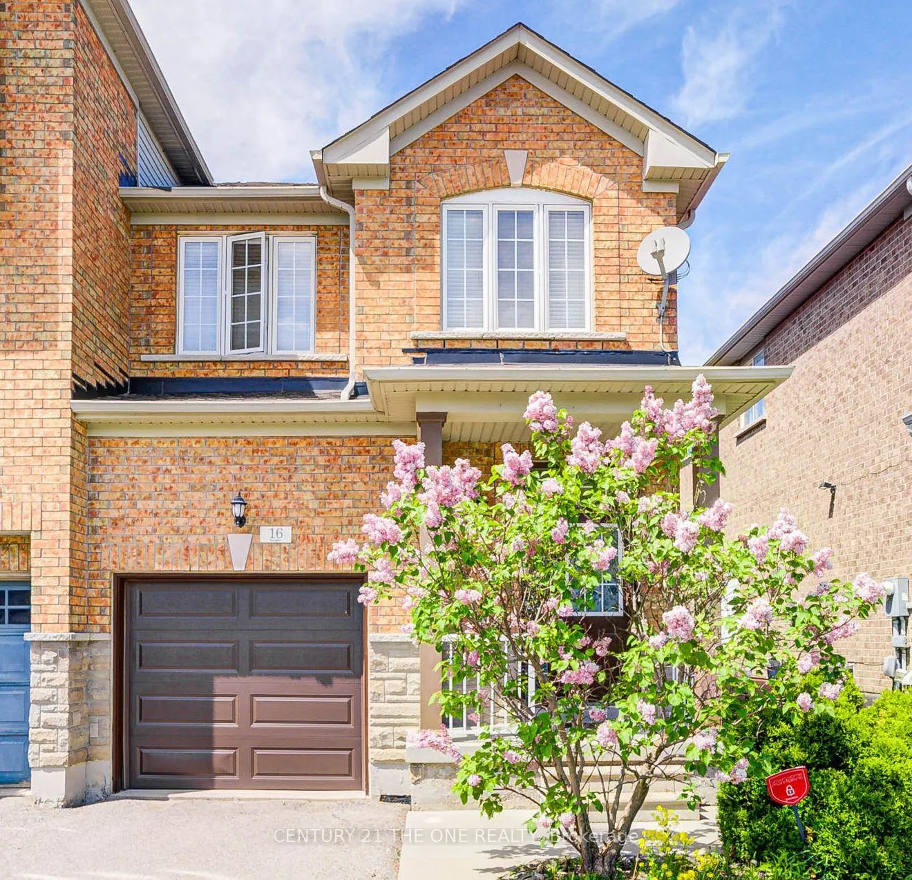 Photo 1 of 16 Martell Gate, Aurora, Bayview Northeast — HOMEH