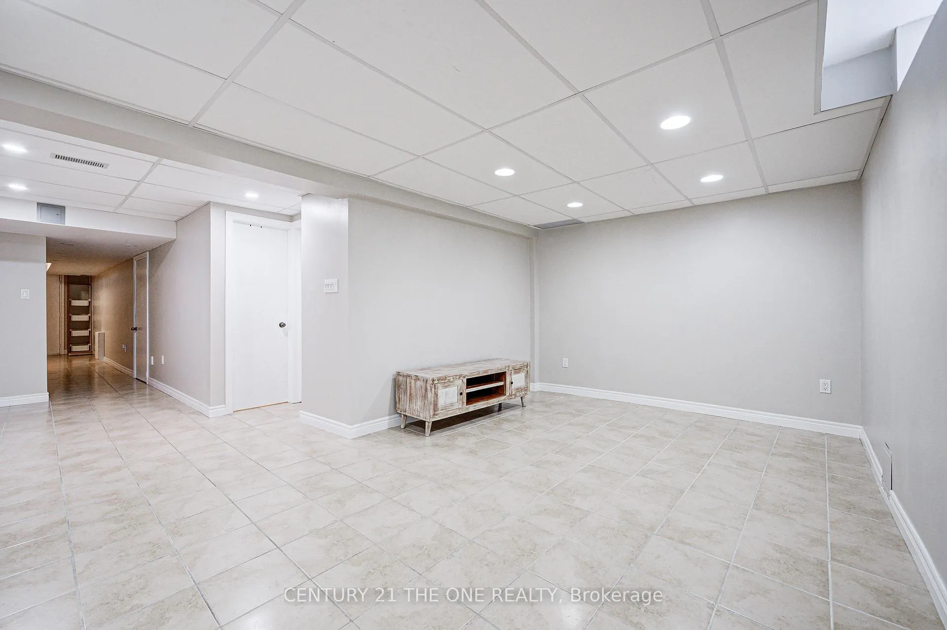Photo 9 of 16 Martell Gate, Aurora, Bayview Northeast — HOMEH