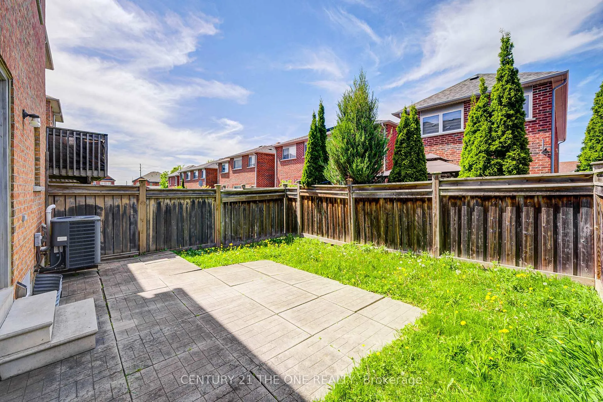 Photo 17 of 16 Martell Gate, Aurora, Bayview Northeast — HOMEH