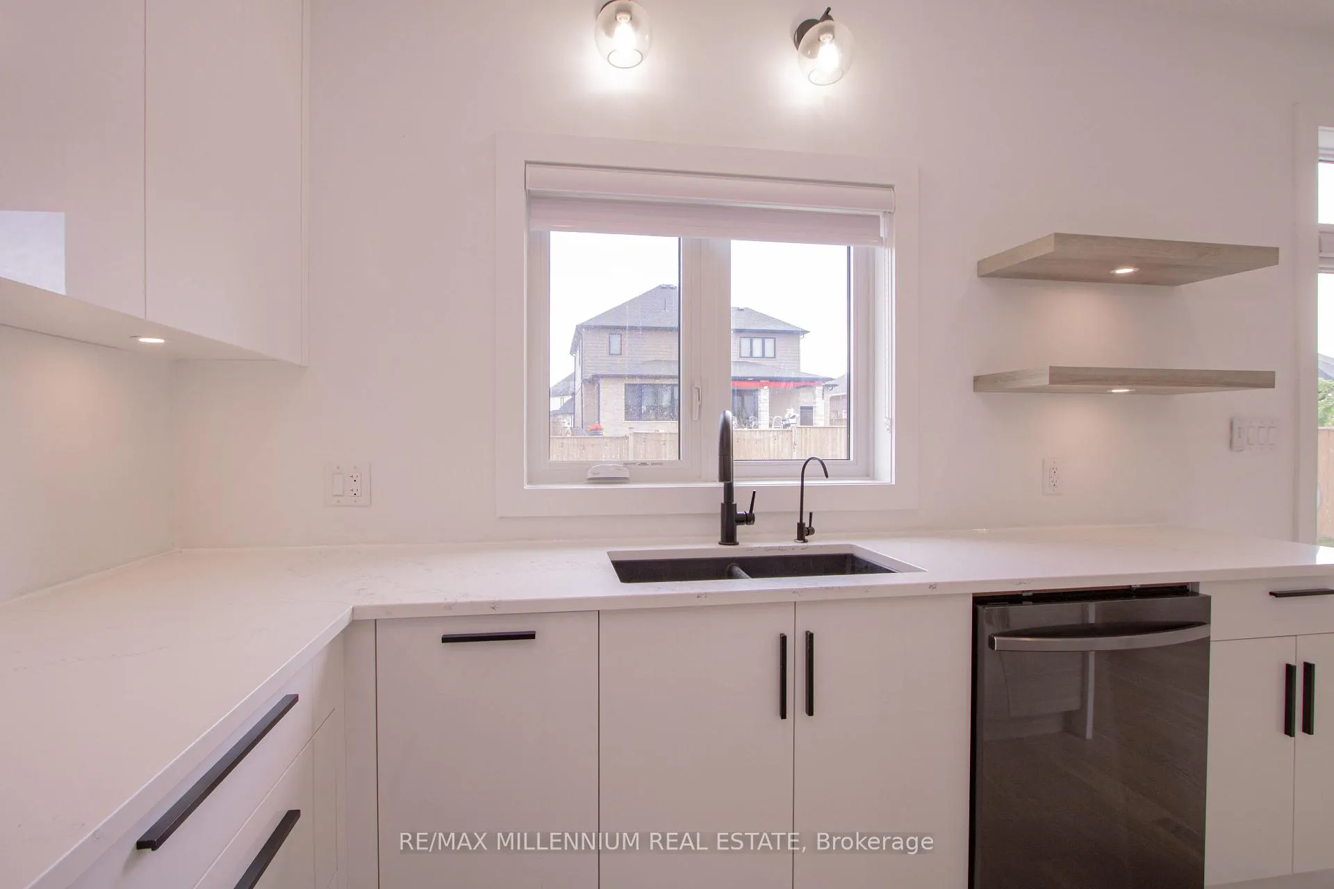 Photo 8 of 195 Boardwalk Way, Thames Centre, Dorchester — HOMEH