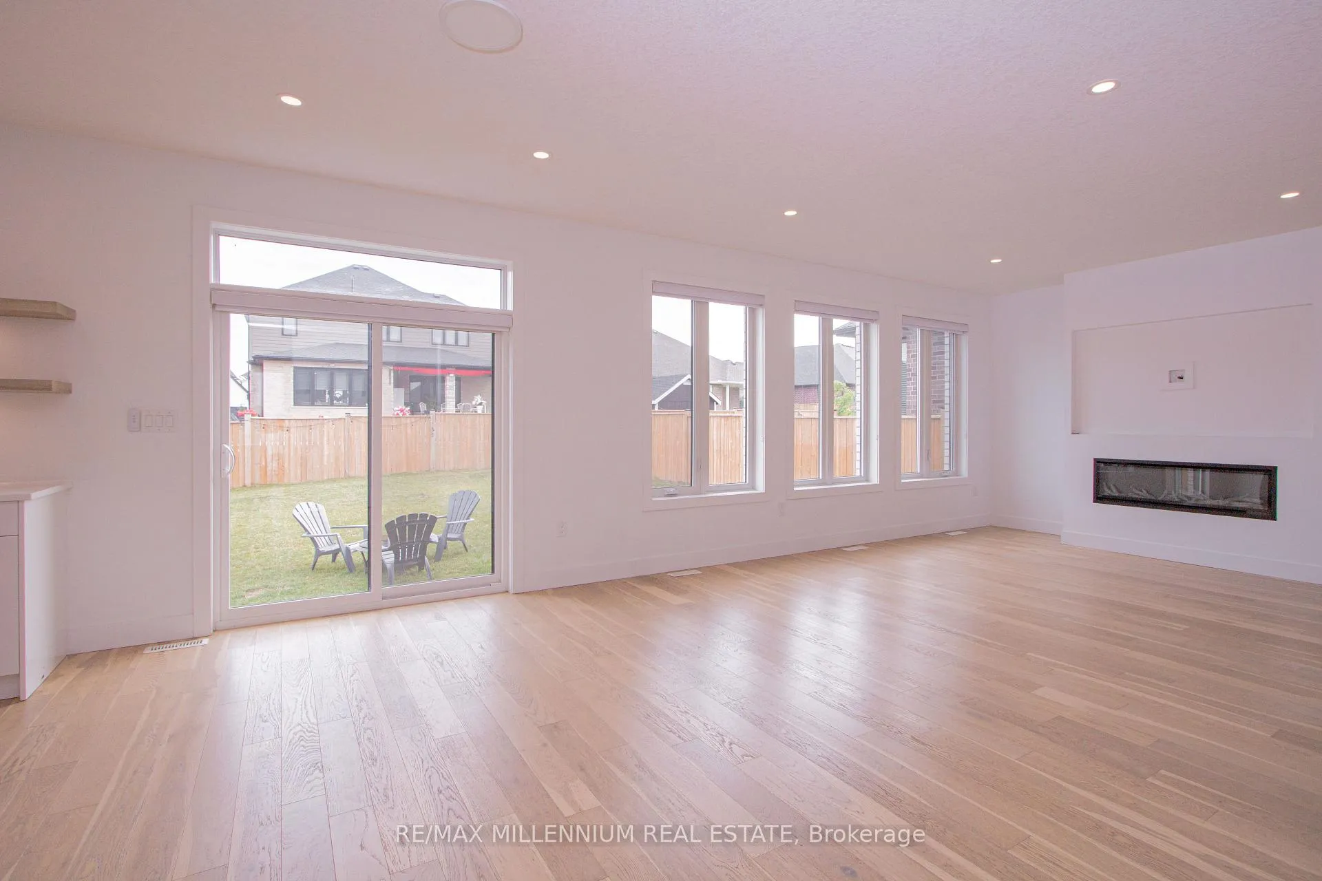 Photo 15 of 195 Boardwalk Way, Thames Centre, Dorchester — HOMEH