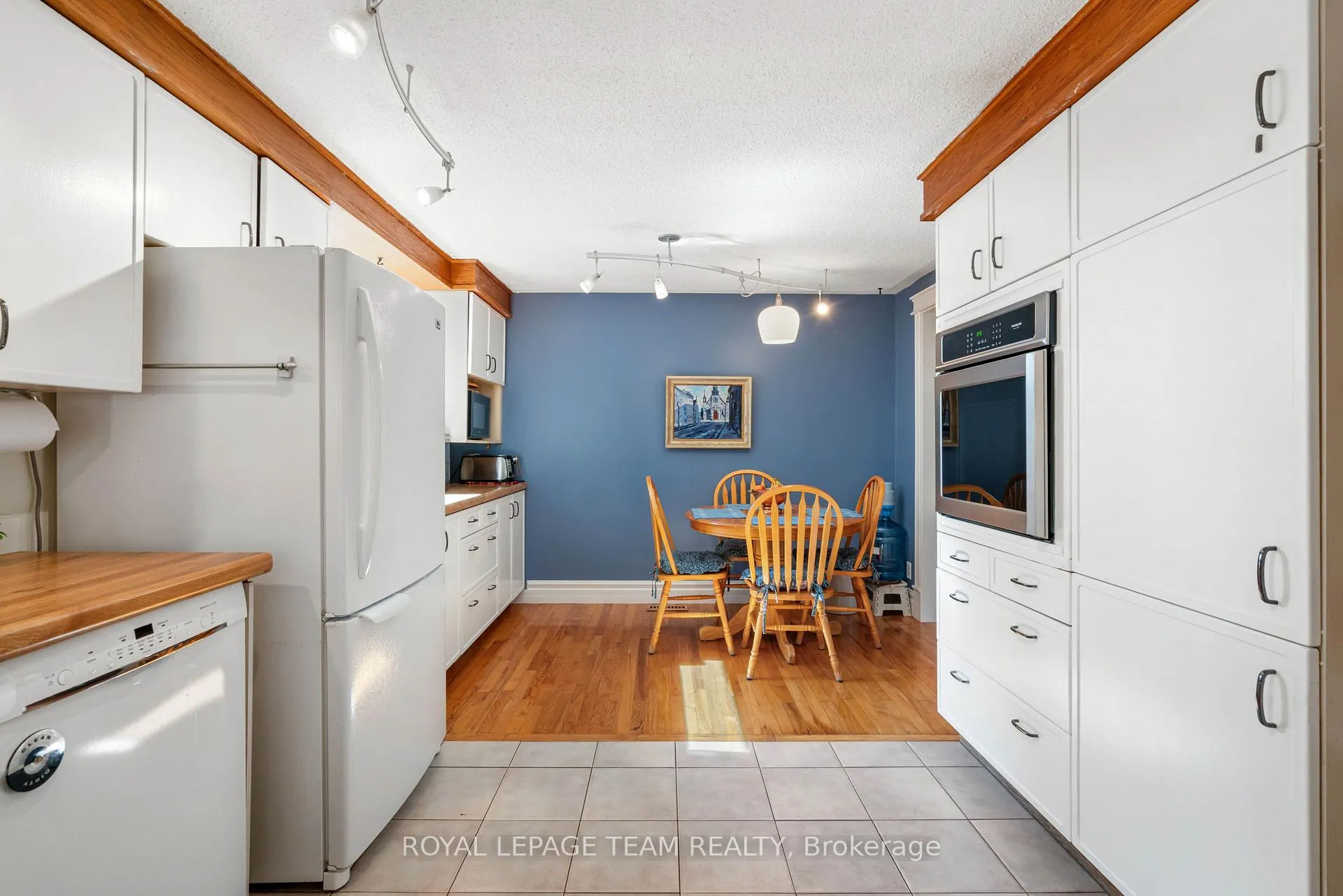 Photo 12 of 11 Sutton Drive, Edwardsburgh/Cardinal, Edwardsburgh/Cardinal Twp — HOMEH