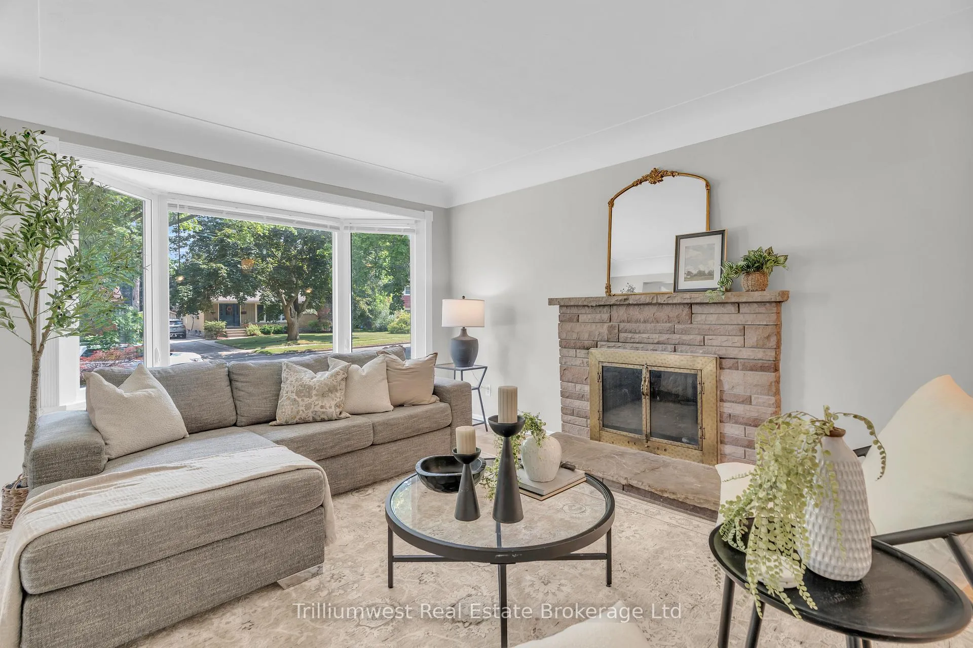 Photo 1 of 14 Rosedale Avenue, Guelph, St. George's — HOMEH