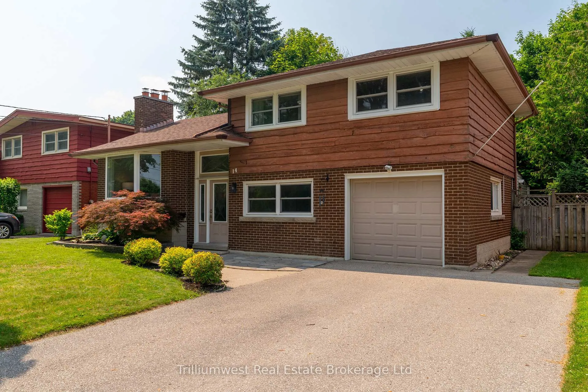 Photo 4 of 14 Rosedale Avenue, Guelph, St. George's — HOMEH