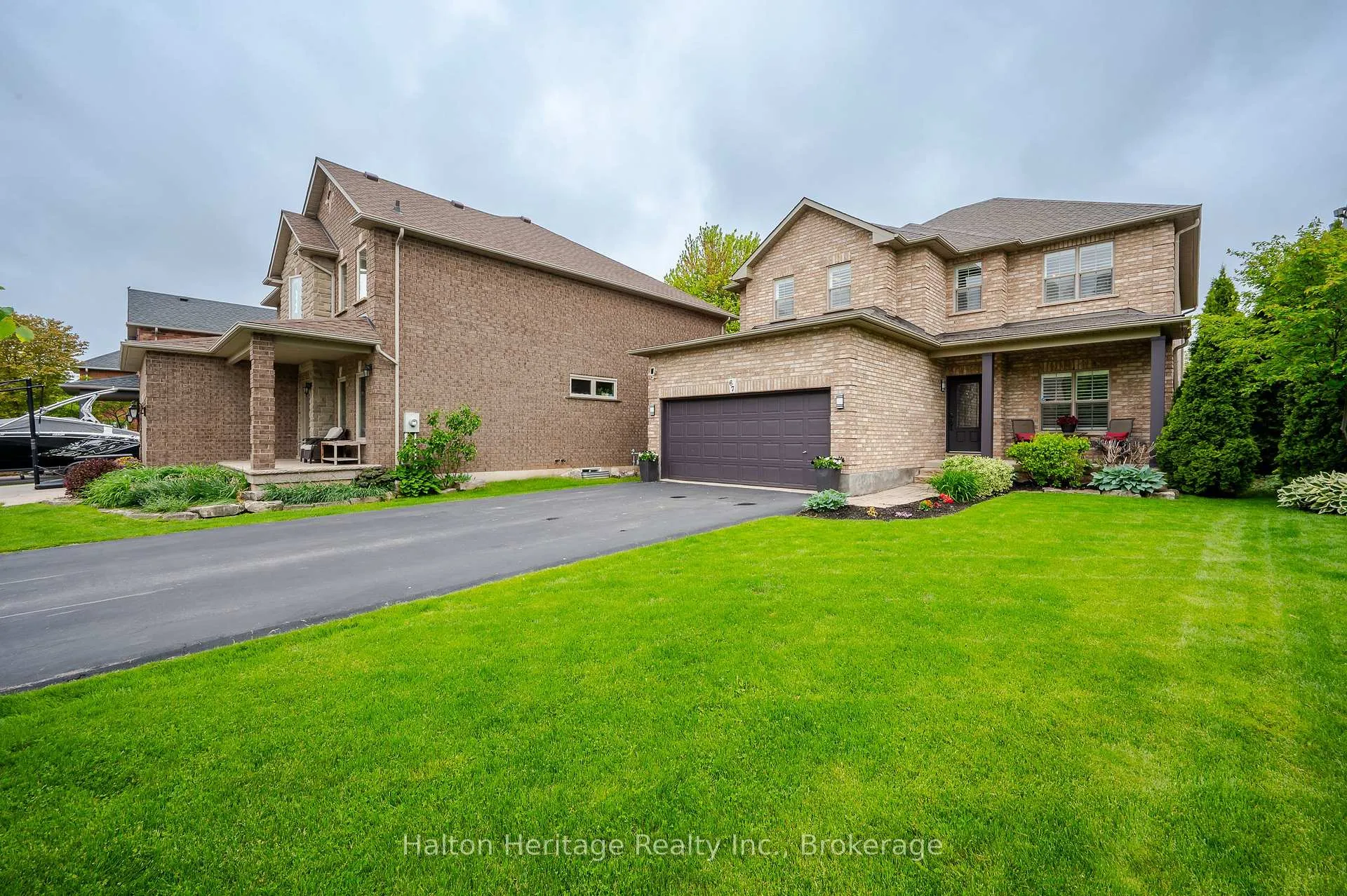 Photo 3 of 67 Commando Court, Hamilton, Waterdown — HOMEH