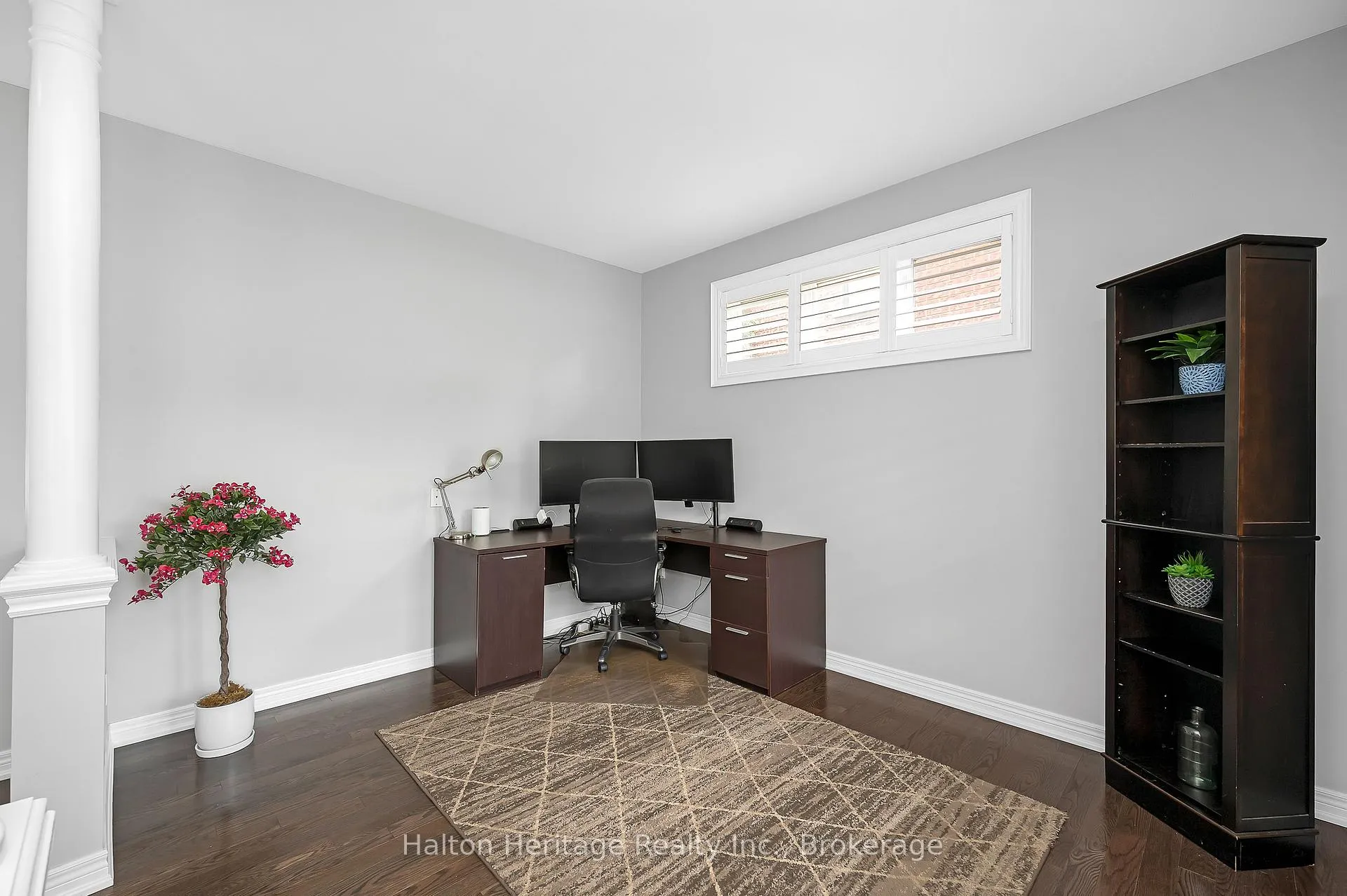 Photo 5 of 67 Commando Court, Hamilton, Waterdown — HOMEH