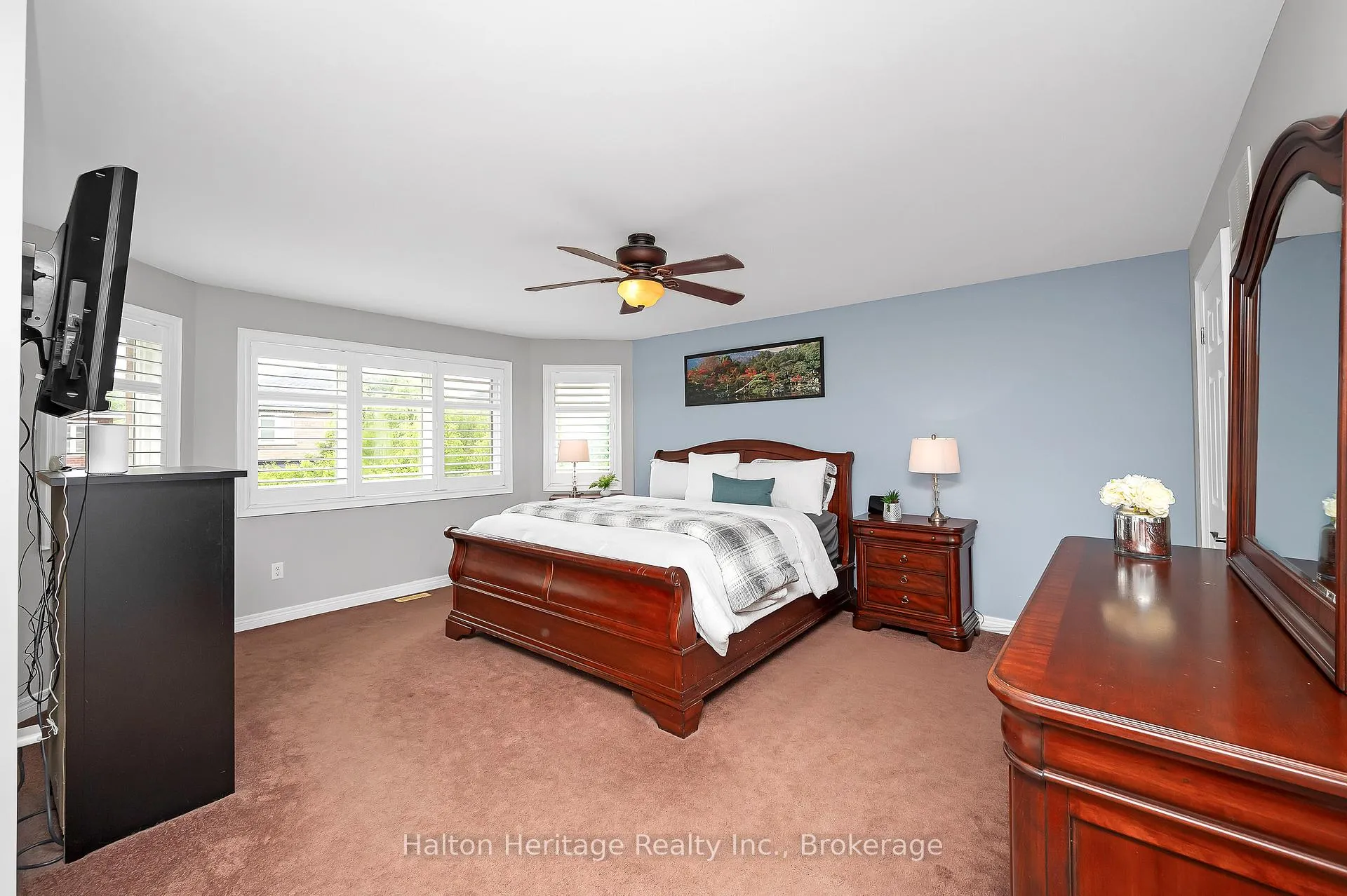 Photo 18 of 67 Commando Court, Hamilton, Waterdown — HOMEH