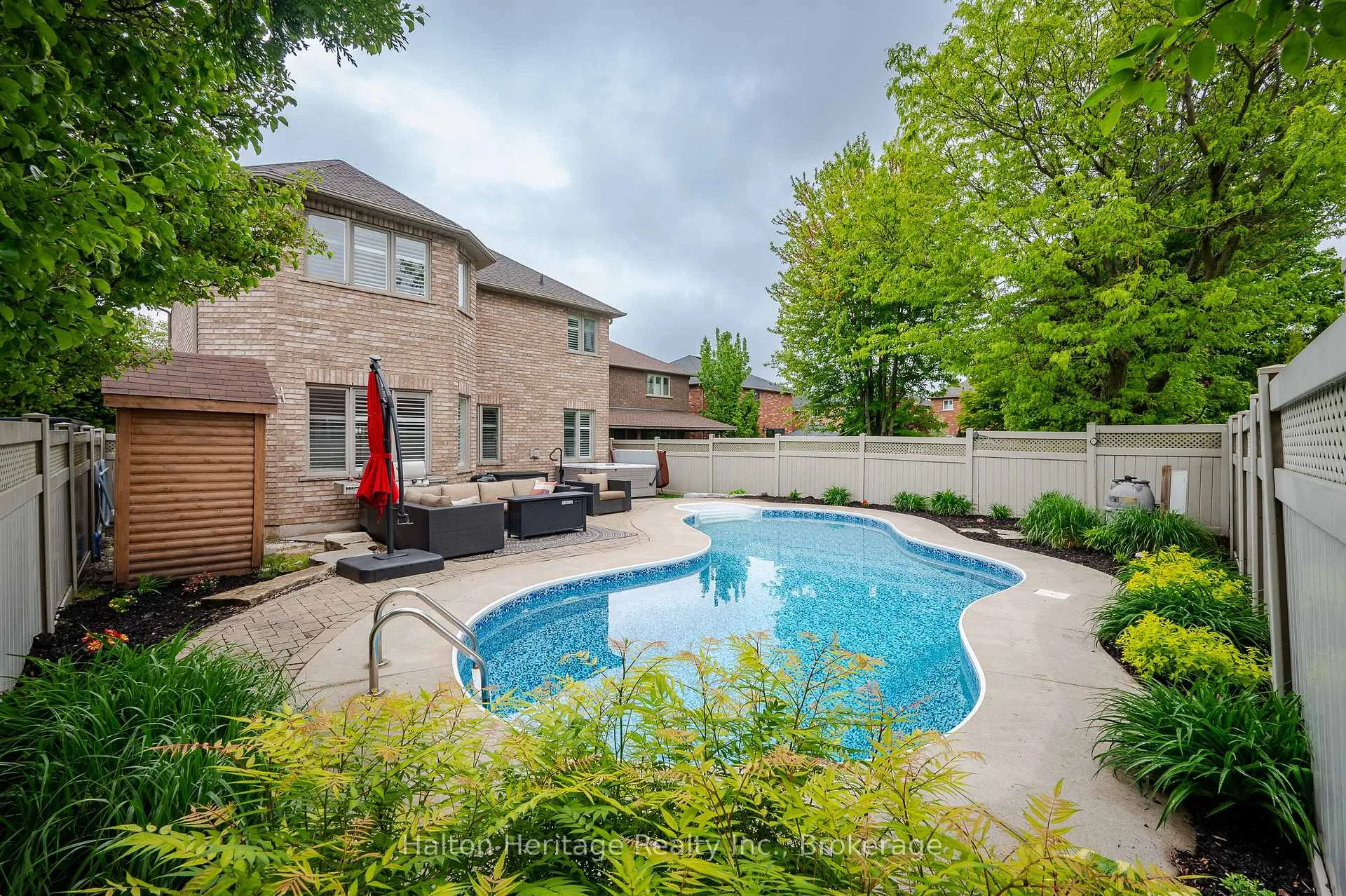 Photo 24 of 67 Commando Court, Hamilton, Waterdown — HOMEH