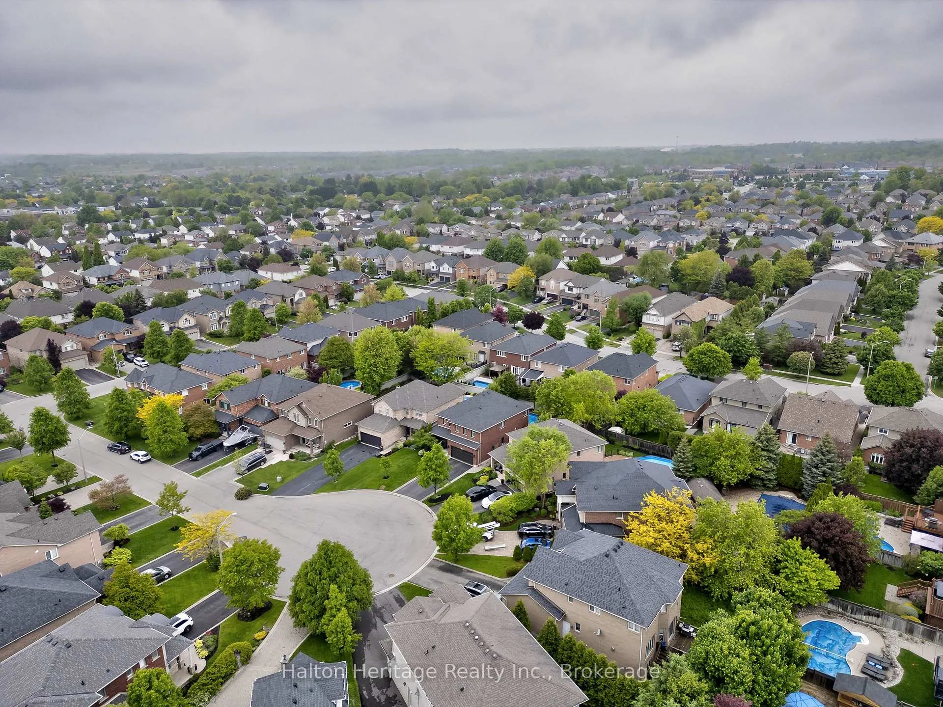 Photo 29 of 67 Commando Court, Hamilton, Waterdown — HOMEH