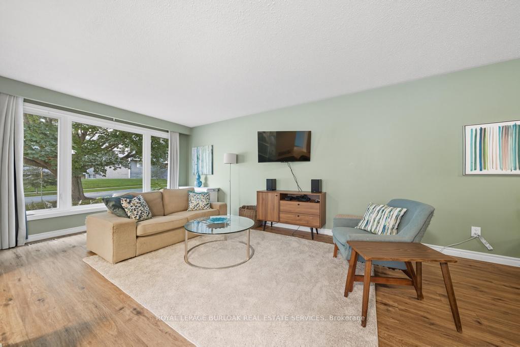 Photo 10 of 749 Hager Avenue, Burlington, Brant — HOMEH