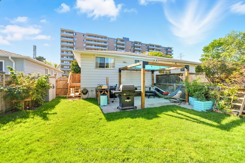 Photo 48 of 749 Hager Avenue, Burlington, Brant — HOMEH