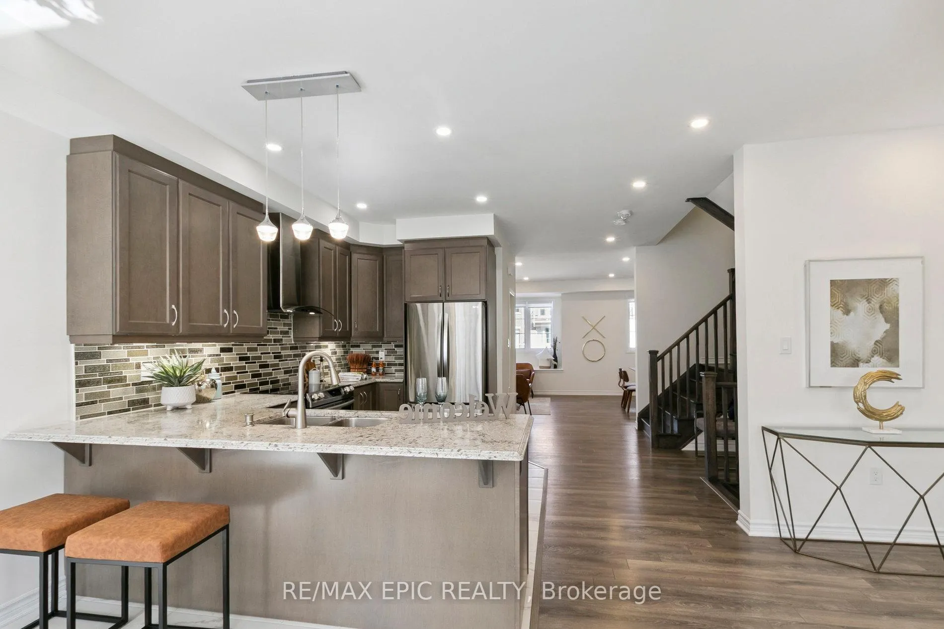 Photo 9 of 243 Rustle Woods Avenue, Markham, Cornell — HOMEH