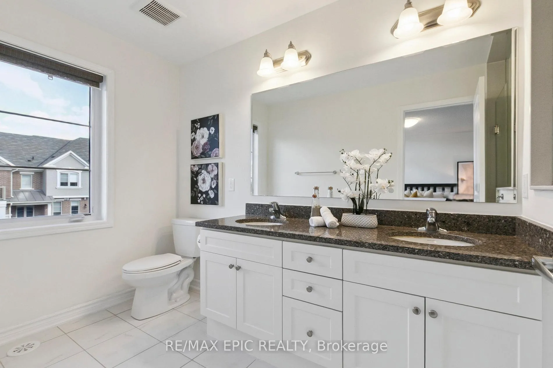 Photo 19 of 243 Rustle Woods Avenue, Markham, Cornell — HOMEH