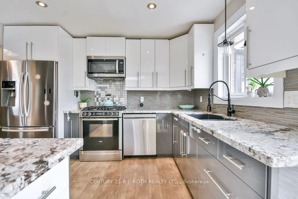 Photo 6 of 53 Belmont Crescent, Springwater, Midhurst — HOMEH