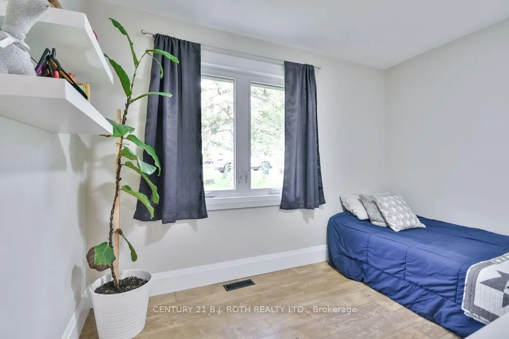 Photo 16 of 53 Belmont Crescent, Springwater, Midhurst — HOMEH
