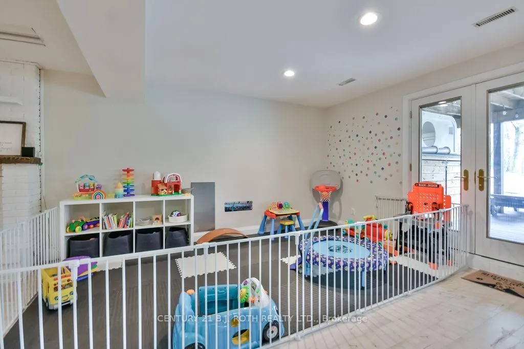 Photo 21 of 53 Belmont Crescent, Springwater, Midhurst — HOMEH