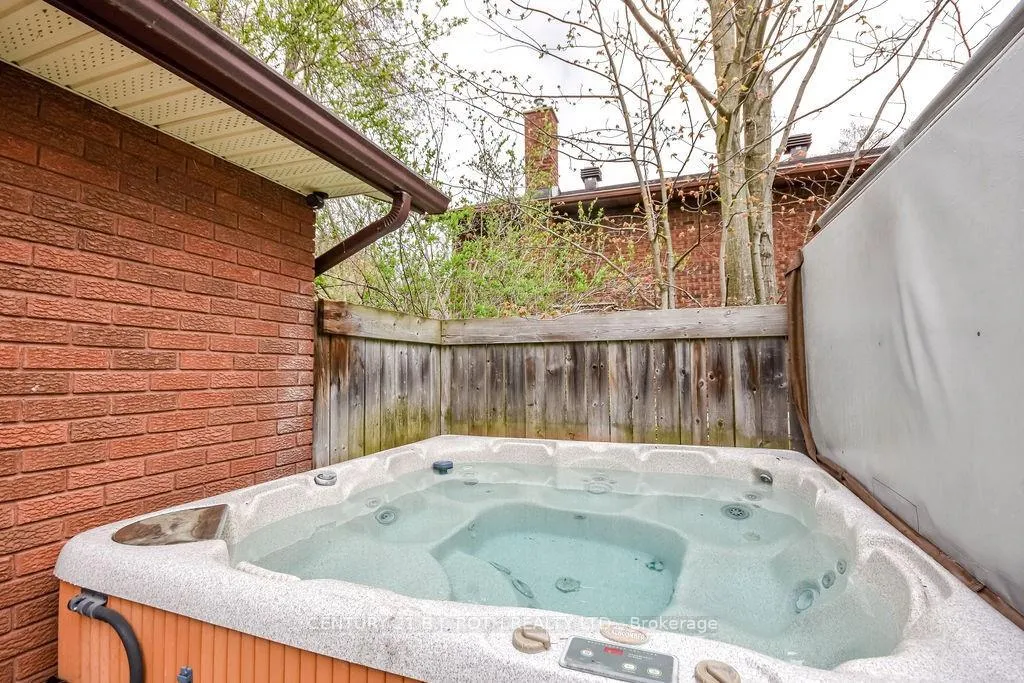 Photo 33 of 53 Belmont Crescent, Springwater, Midhurst — HOMEH