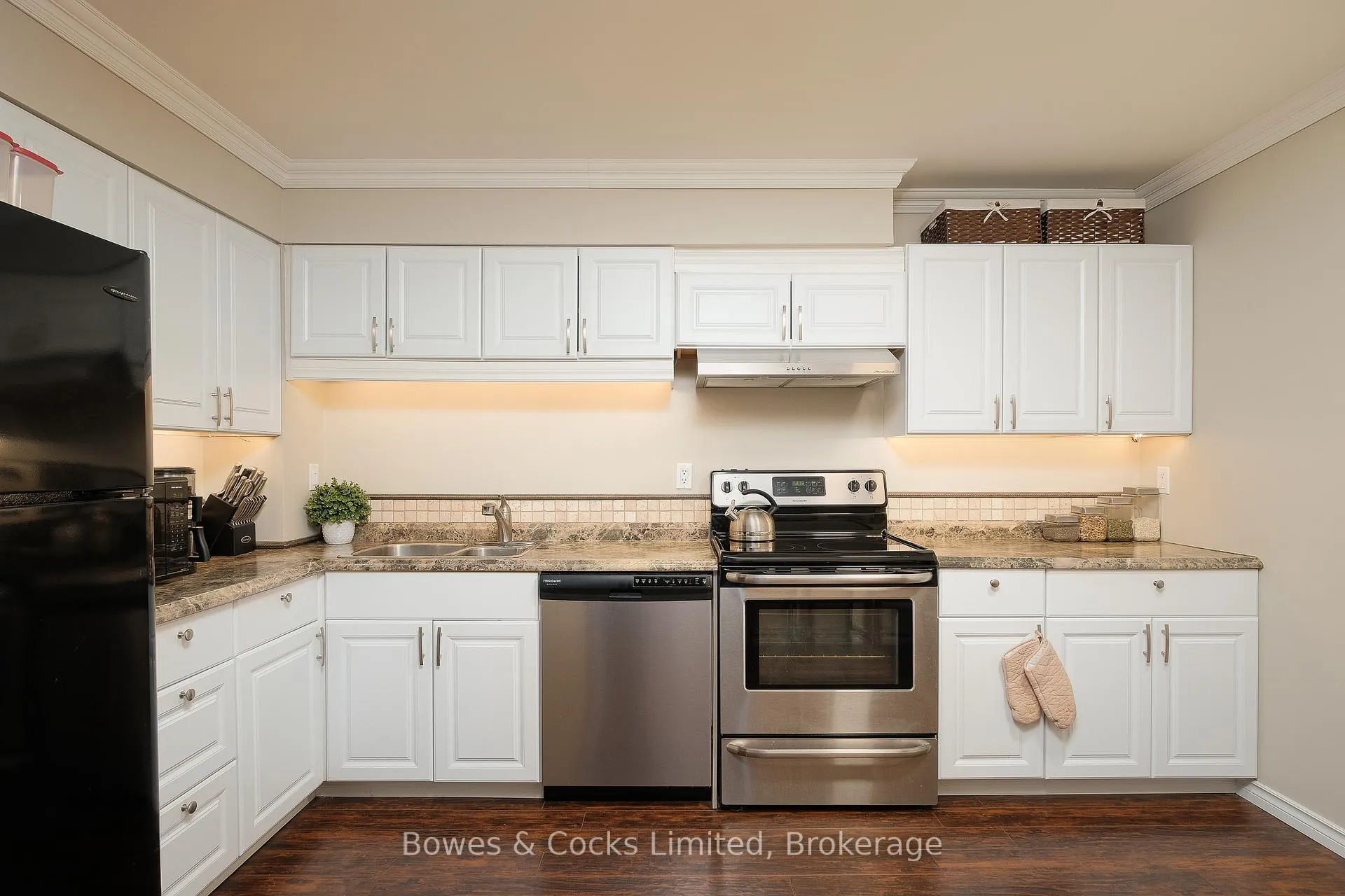 Photo 4 of Unit 310, 1111 Water Street, Peterborough, Northcrest Ward 5 — HOMEH