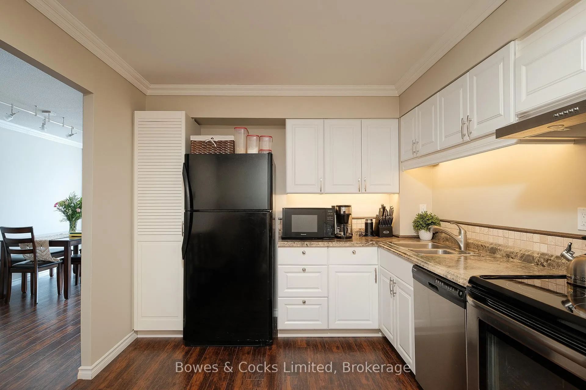 Photo 5 of Unit 310, 1111 Water Street, Peterborough, Northcrest Ward 5 — HOMEH