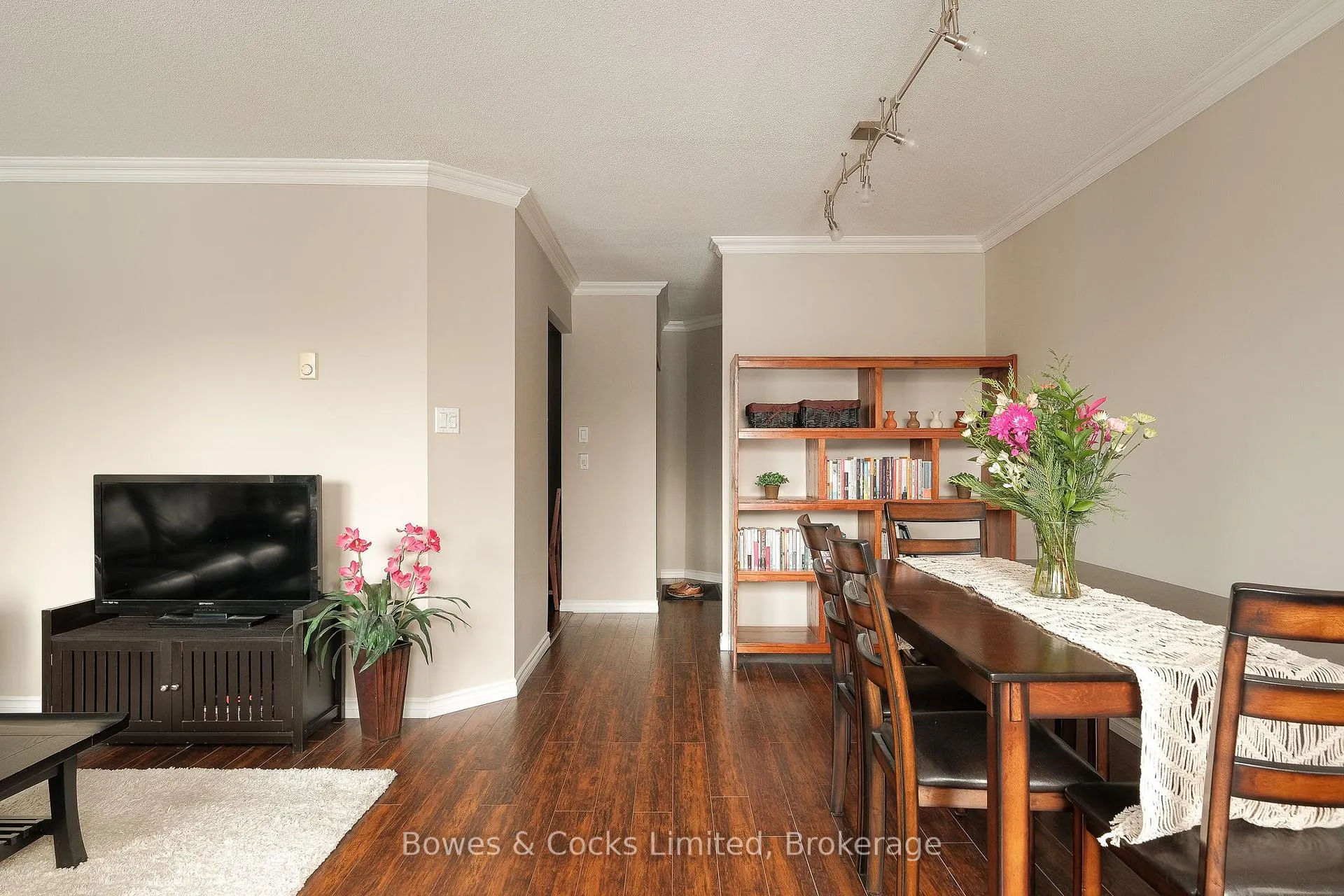 Photo 11 of Unit 310, 1111 Water Street, Peterborough, Northcrest Ward 5 — HOMEH