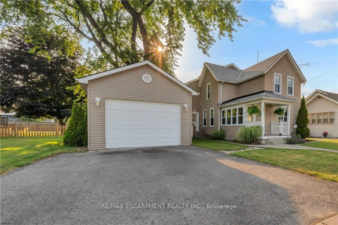 Photo 2 of 644 Elm Street, Port Colborne, Main Street — HOMEH