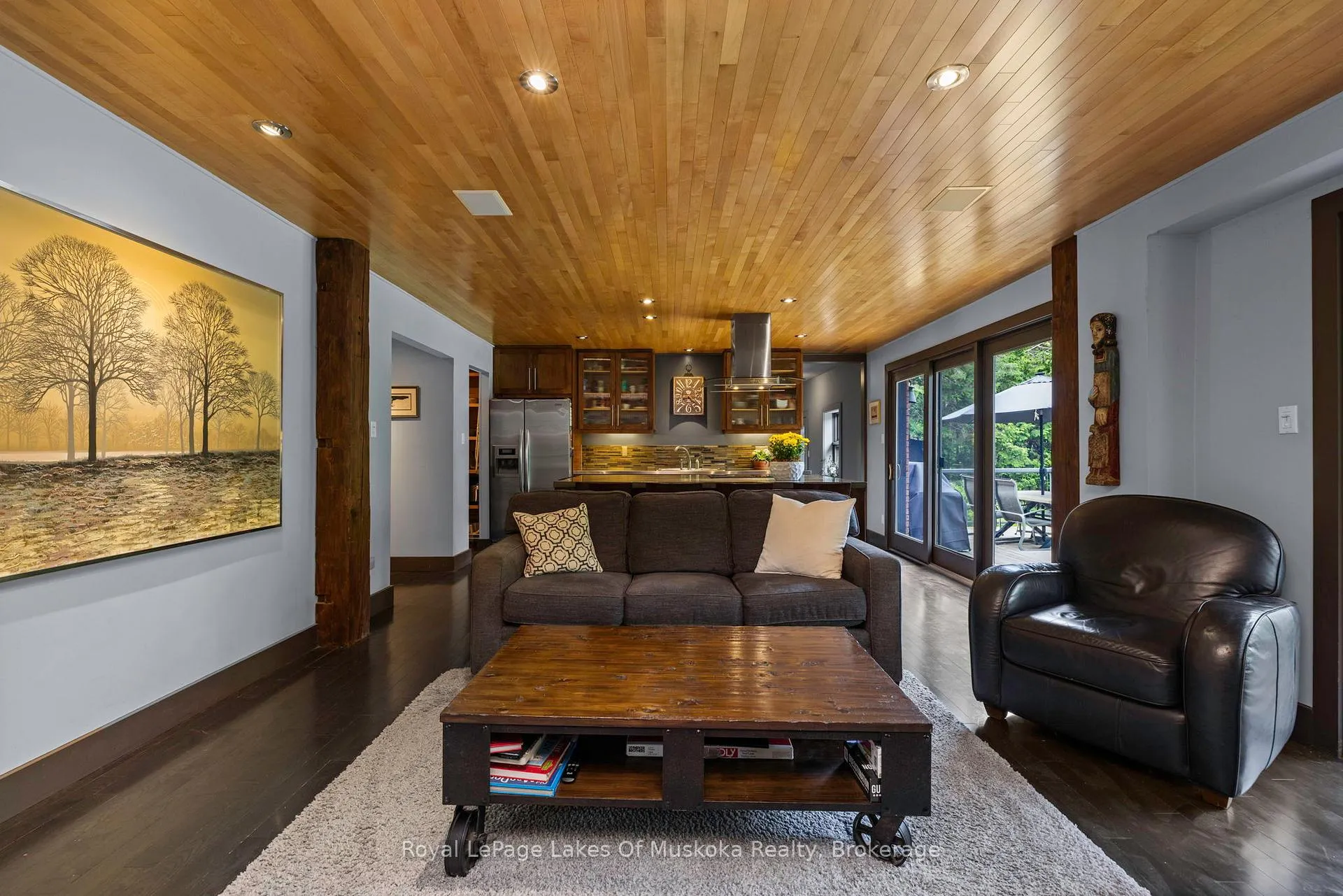 Photo 14 of 31 Curling Road, Bracebridge, Macaulay — HOMEH