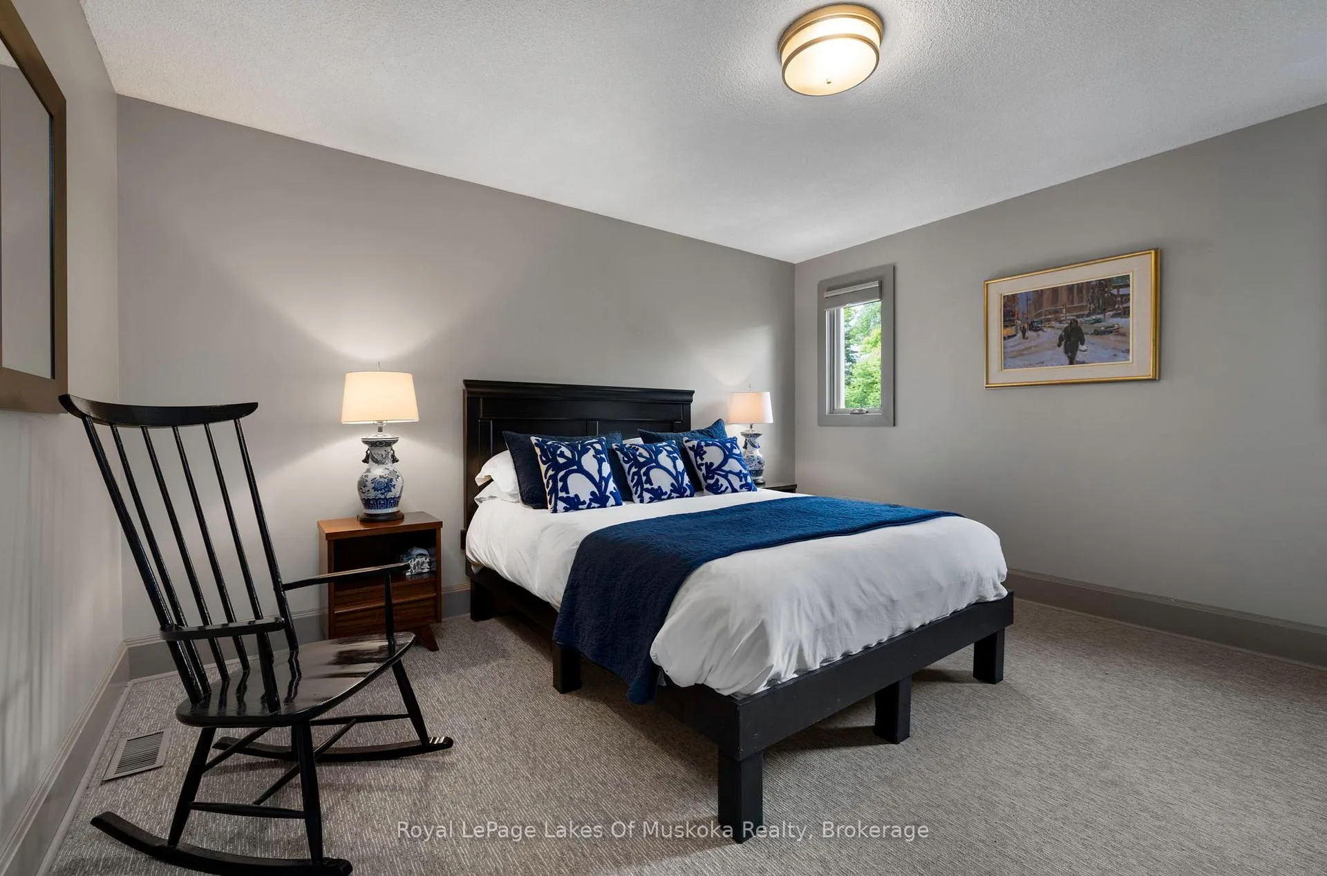 Photo 27 of 31 Curling Road, Bracebridge, Macaulay — HOMEH