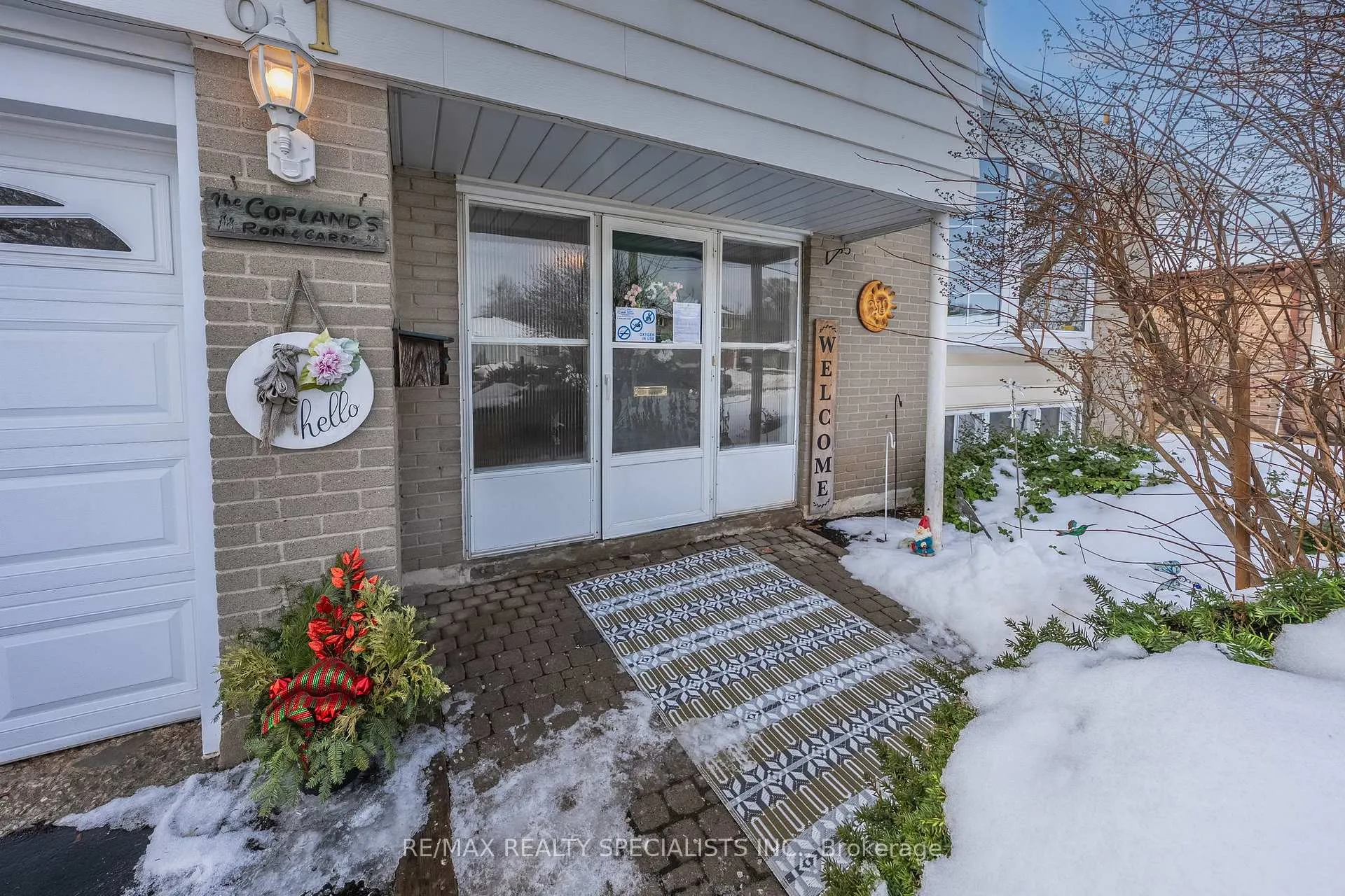 Photo 3 of 61 Moore Park Crescent, Halton Hills, Georgetown — HOMEH