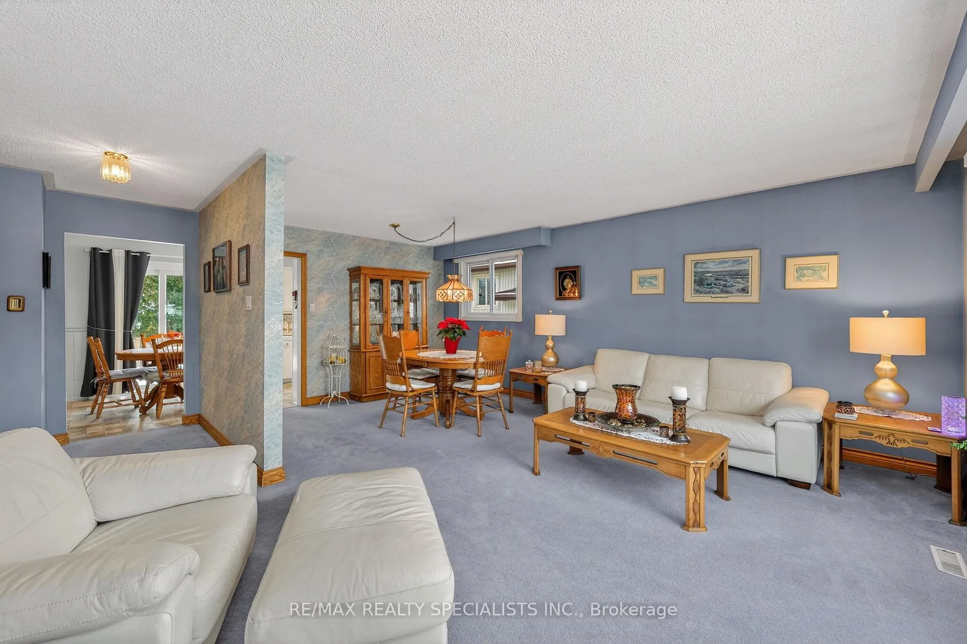 Photo 7 of 61 Moore Park Crescent, Halton Hills, Georgetown — HOMEH