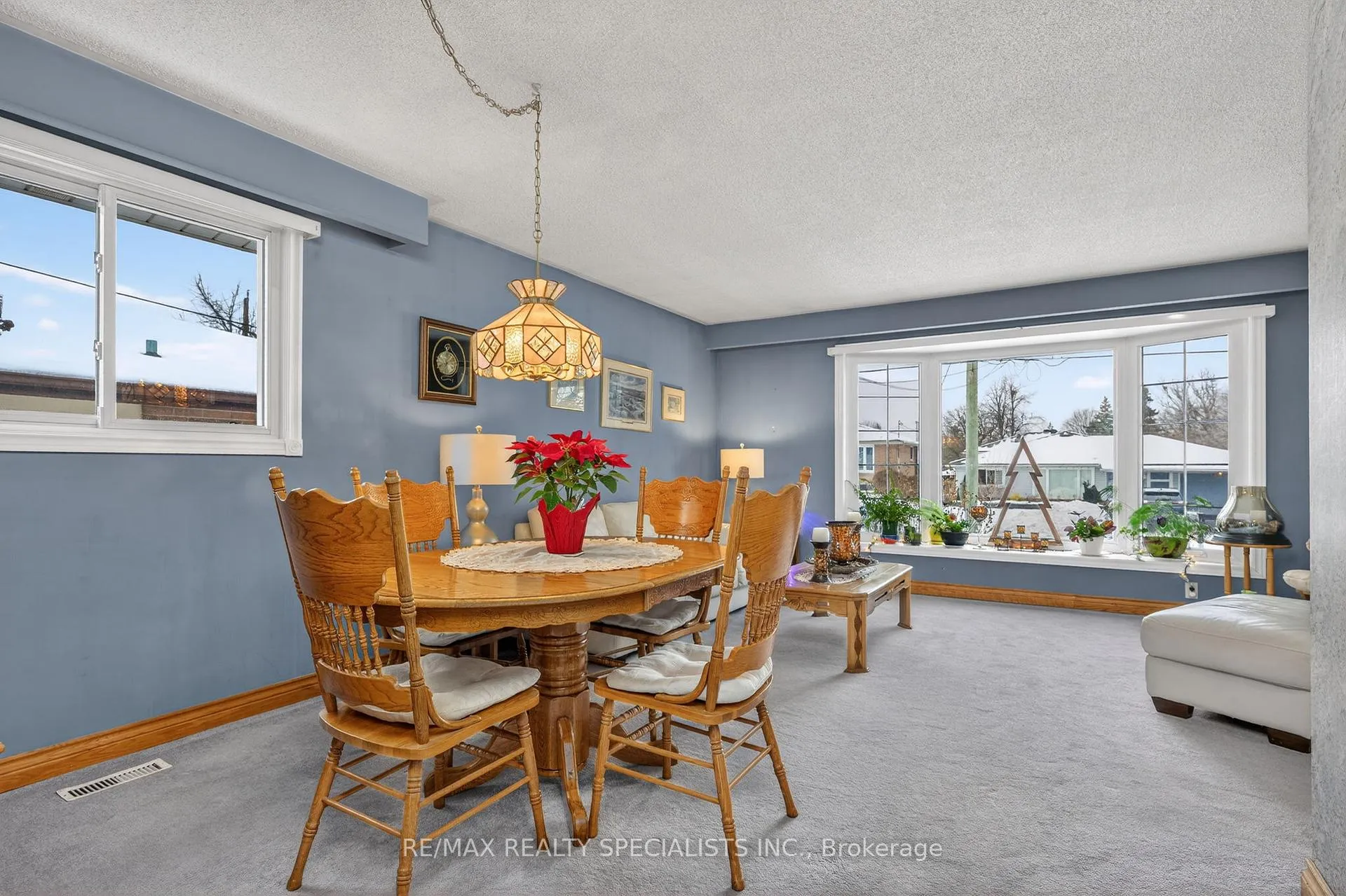 Photo 10 of 61 Moore Park Crescent, Halton Hills, Georgetown — HOMEH