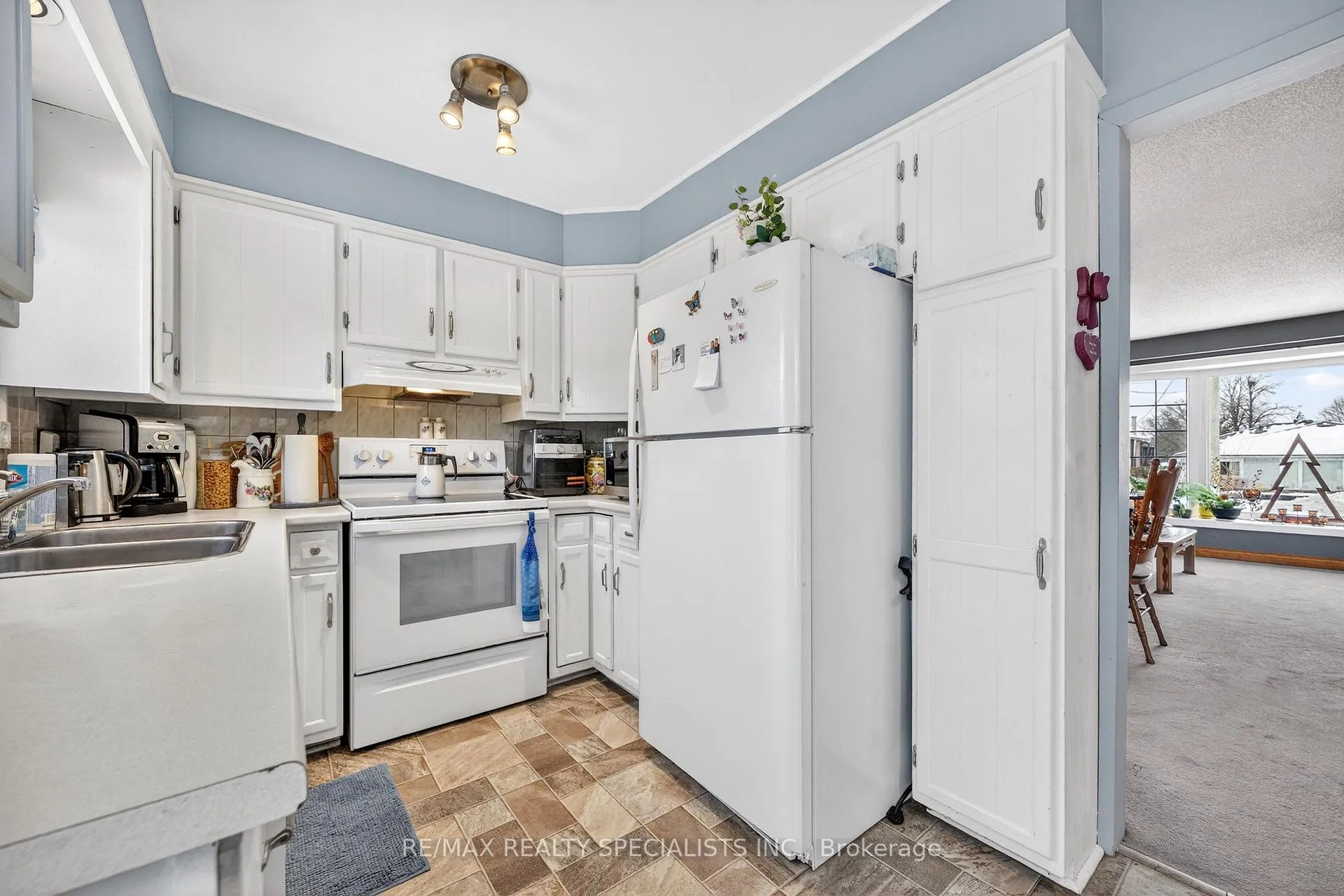 Photo 12 of 61 Moore Park Crescent, Halton Hills, Georgetown — HOMEH