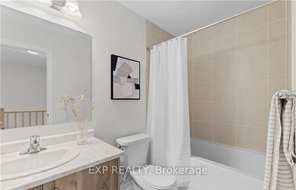 Photo 24 of 53 Freedom Crescent, Hamilton, Mount Hope — HOMEH