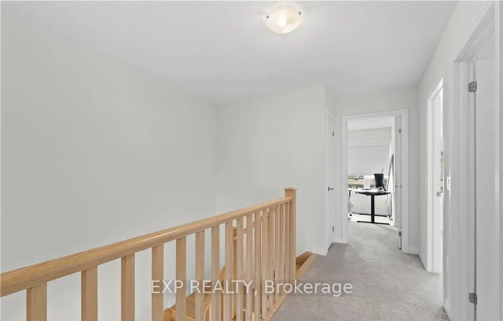 Photo 32 of 53 Freedom Crescent, Hamilton, Mount Hope — HOMEH