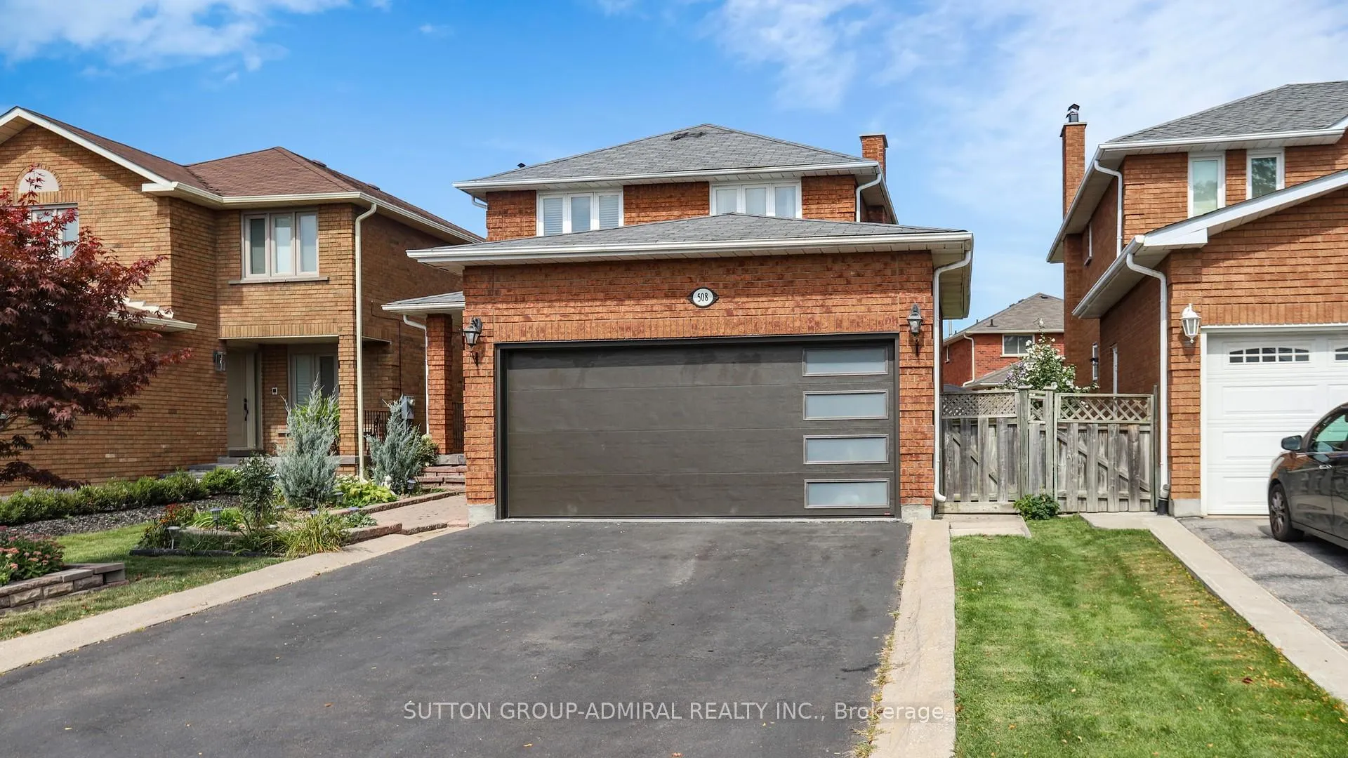 Photo 3 of 508 Chancellor Drive, Vaughan, East Woodbridge — HOMEH