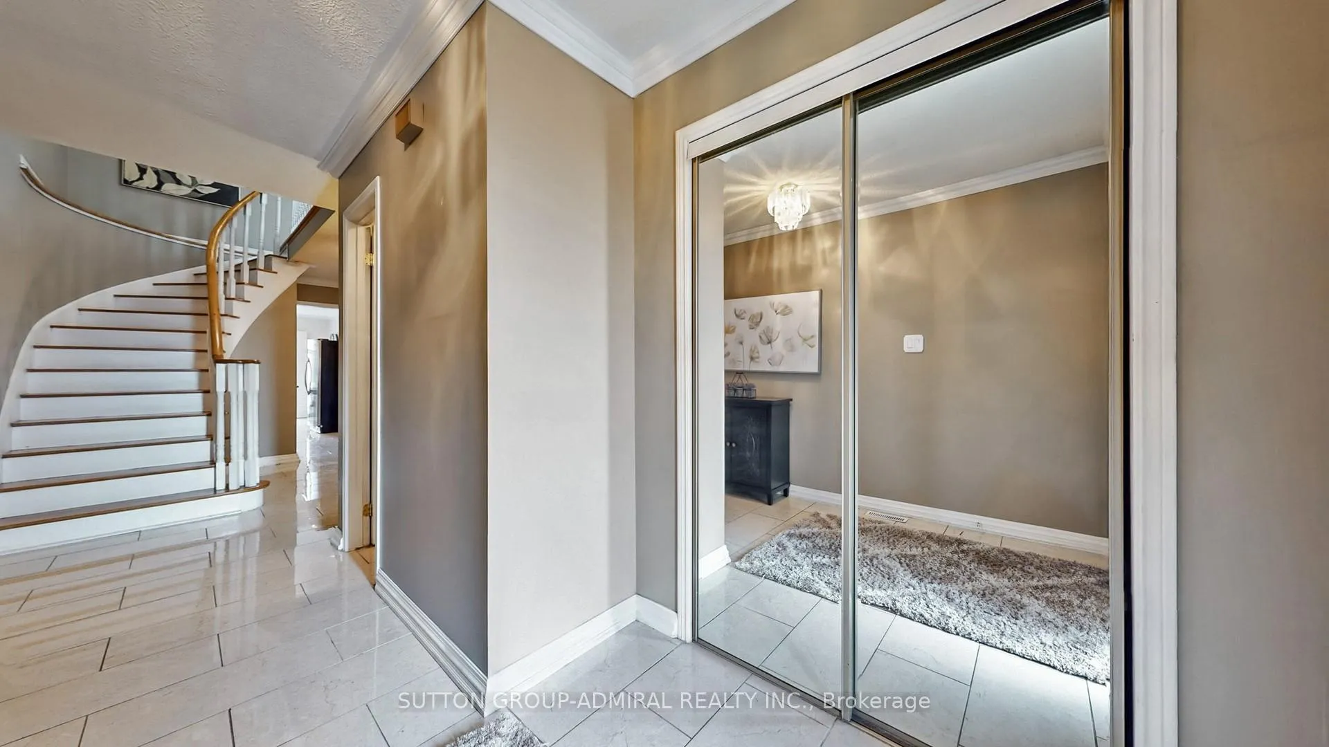 Photo 6 of 508 Chancellor Drive, Vaughan, East Woodbridge — HOMEH