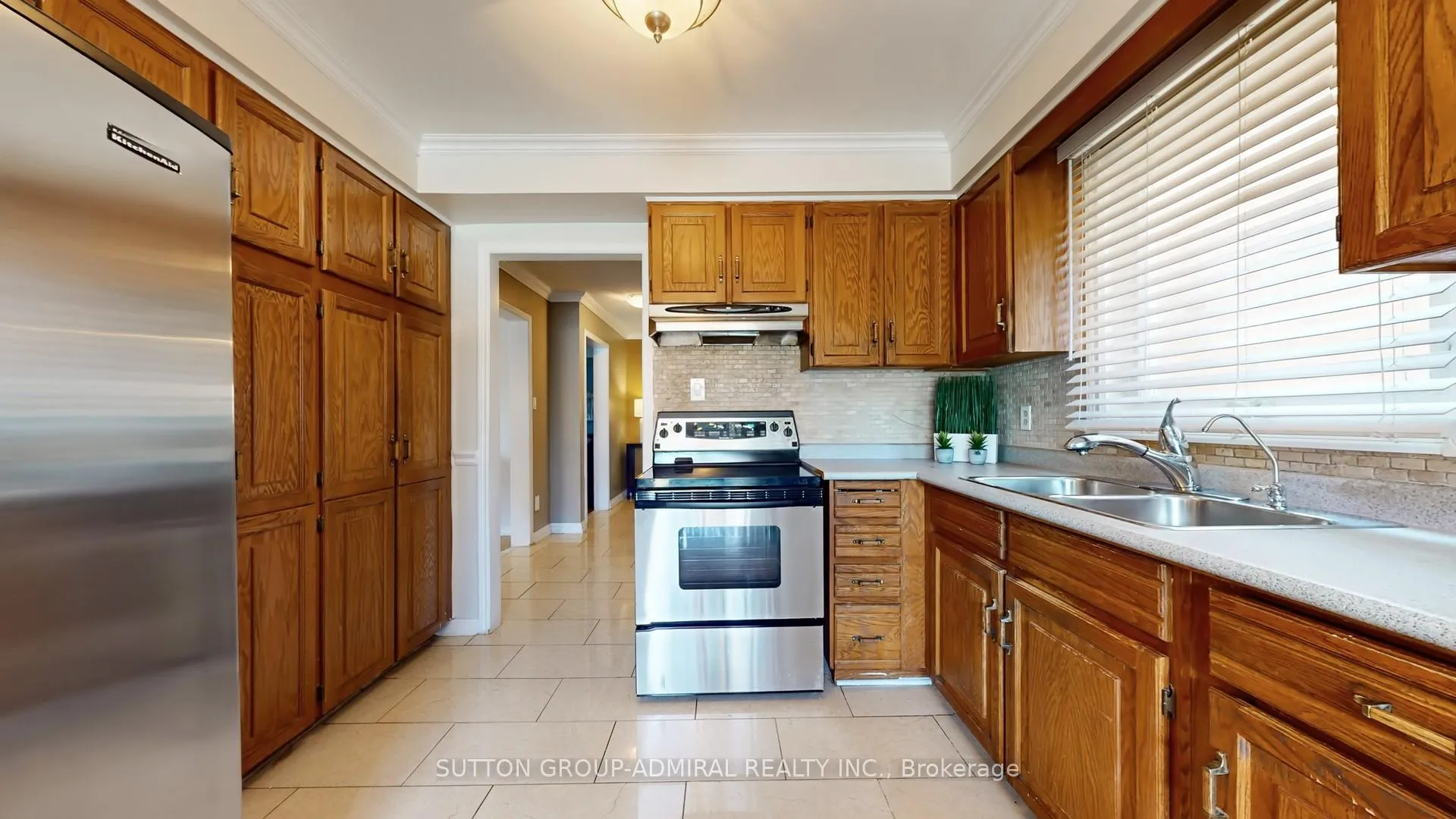 Photo 10 of 508 Chancellor Drive, Vaughan, East Woodbridge — HOMEH