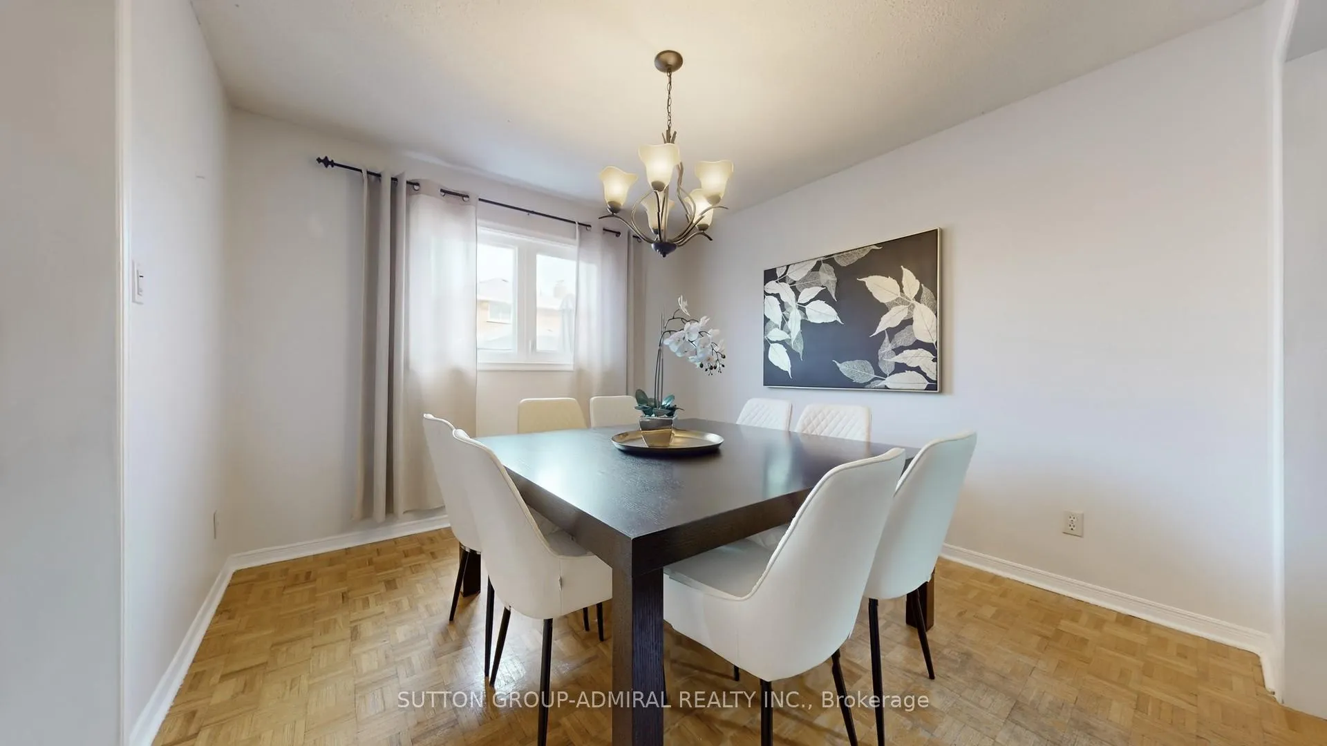 Photo 14 of 508 Chancellor Drive, Vaughan, East Woodbridge — HOMEH