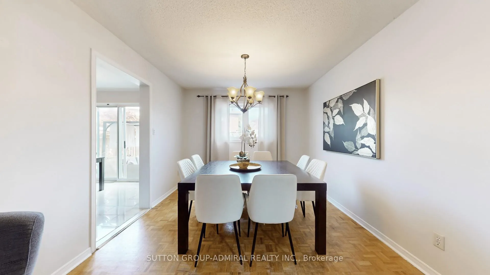 Photo 15 of 508 Chancellor Drive, Vaughan, East Woodbridge — HOMEH