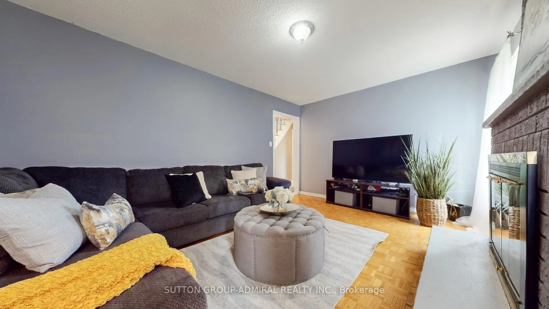 Photo 19 of 508 Chancellor Drive, Vaughan, East Woodbridge — HOMEH