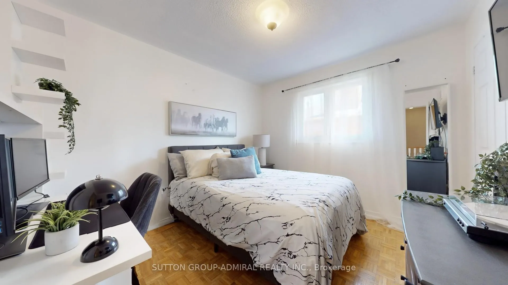 Photo 28 of 508 Chancellor Drive, Vaughan, East Woodbridge — HOMEH