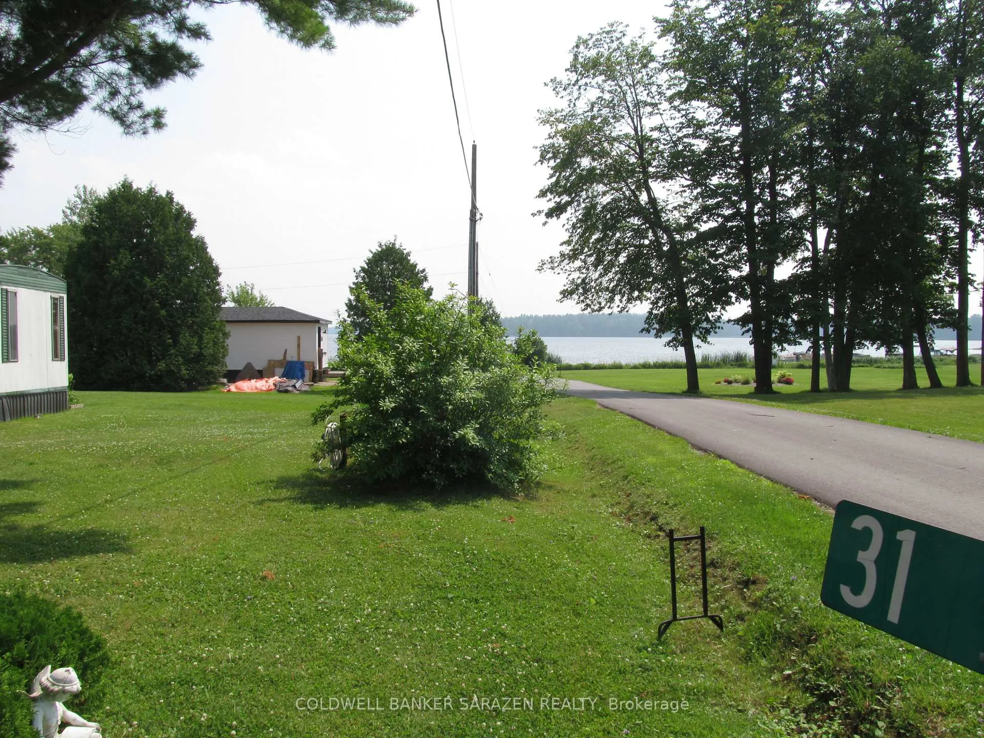 Photo 4 of 31 Lakefront Lane, McNab/Braeside, Mcnab/Braeside Twps — HOMEH