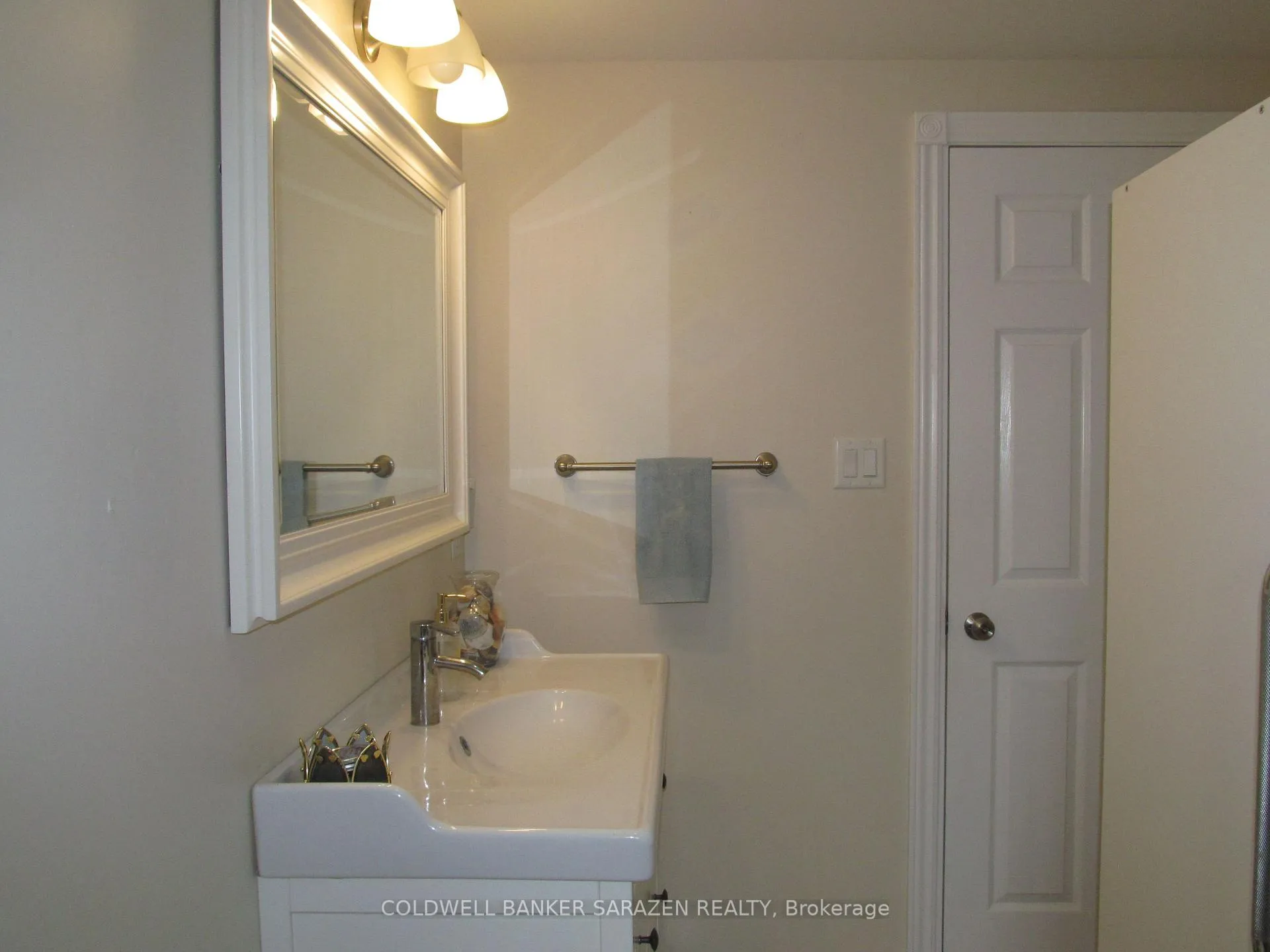 Photo 21 of 31 Lakefront Lane, McNab/Braeside, Mcnab/Braeside Twps — HOMEH
