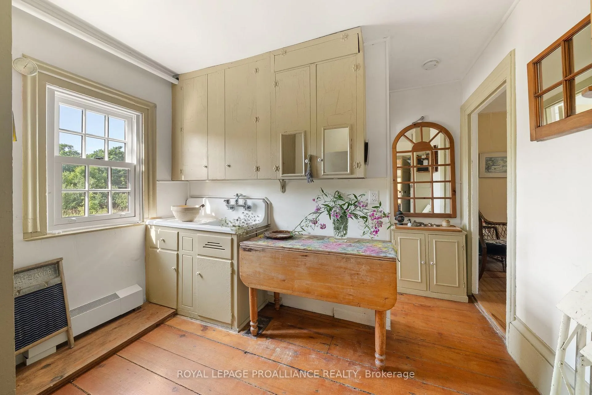 Photo 13 of 406 Salmon Point Road, Prince Edward County, Athol — HOMEH